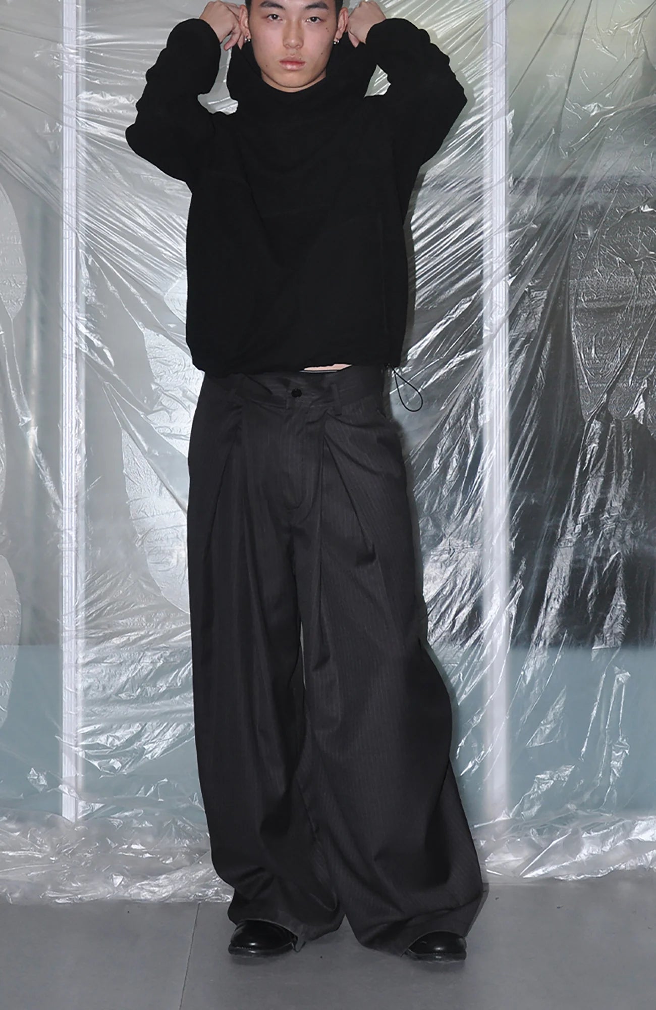 7440 37 1 Pleated Pinstripe Trousers