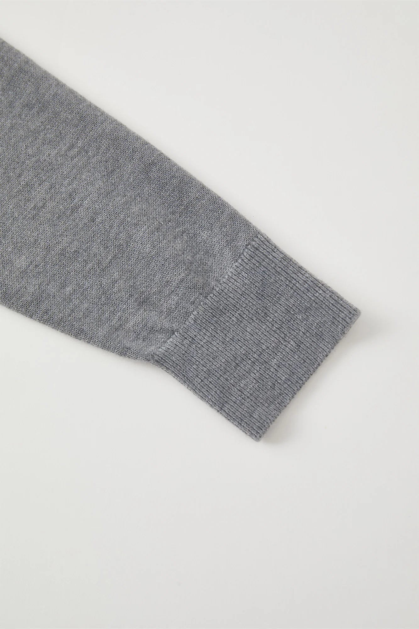 OPICLOTH Essential Layered Collar Sweater