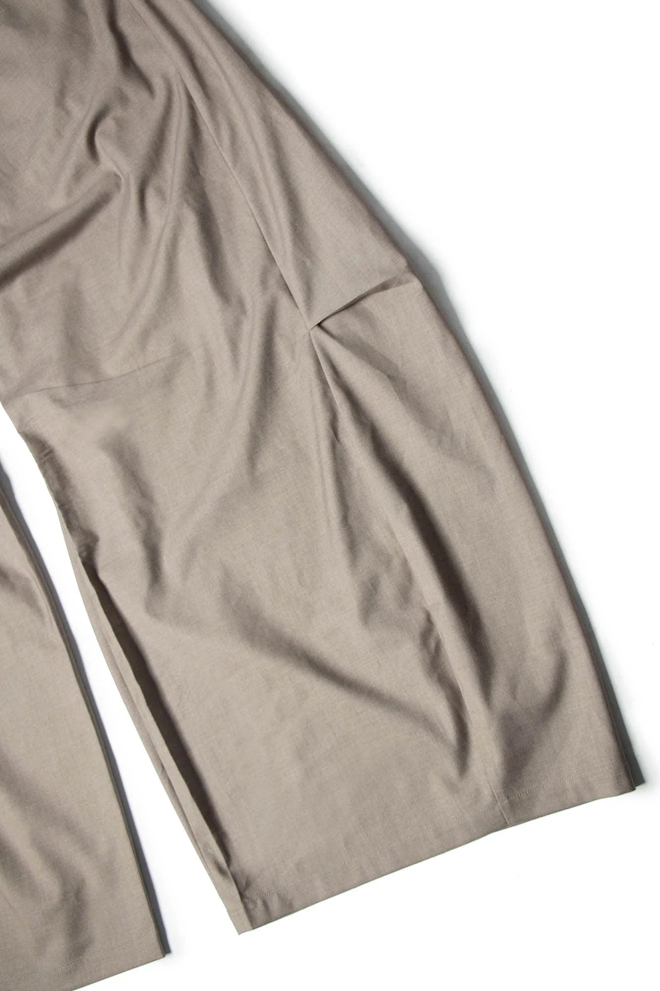 RELABEL Pleated Drape Wide-Leg Trousers