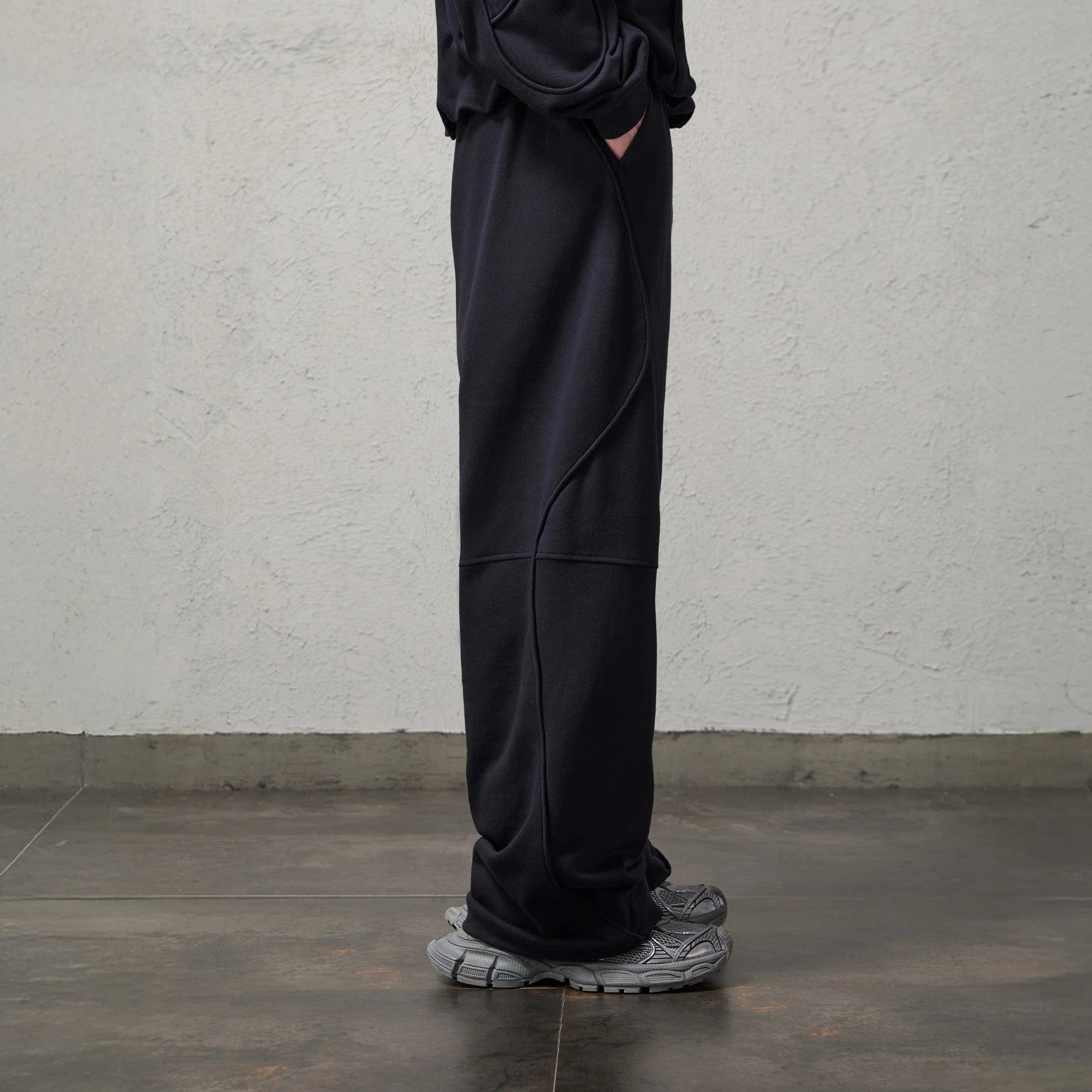 ORGANIC EMOTION Structured Panelled Oversized Sweatpants