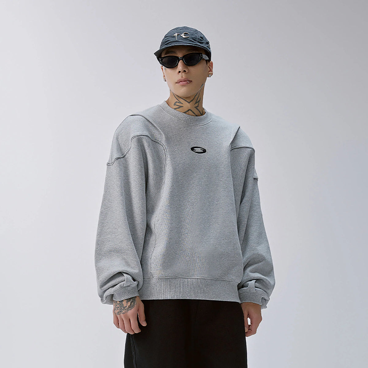 F2CE Pleated Panel Logo Embroidery Sweatshirt