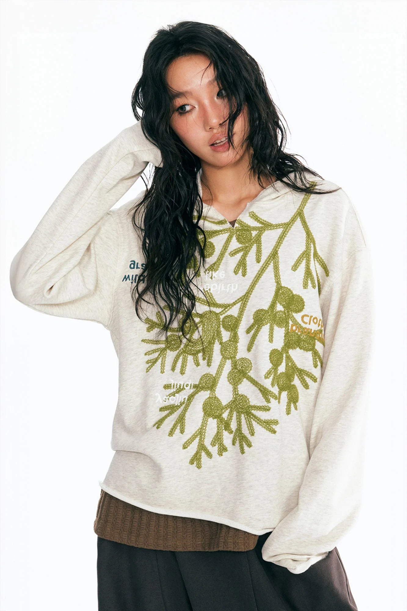 1997 POSTOFFICE Sesame Leaf Embroidered V-Neck Hoodie
