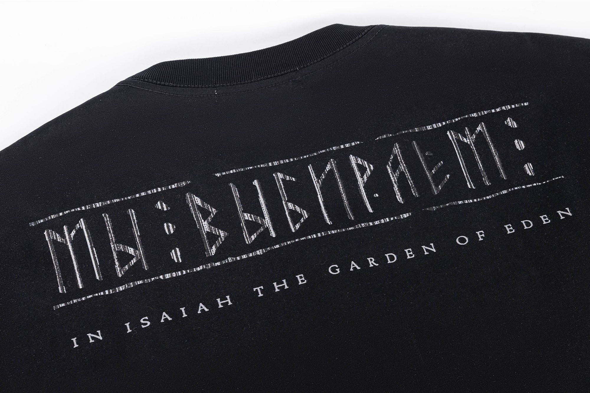 ESAIAS Graphic Faux Layer Henley Long-Sleeve Tee