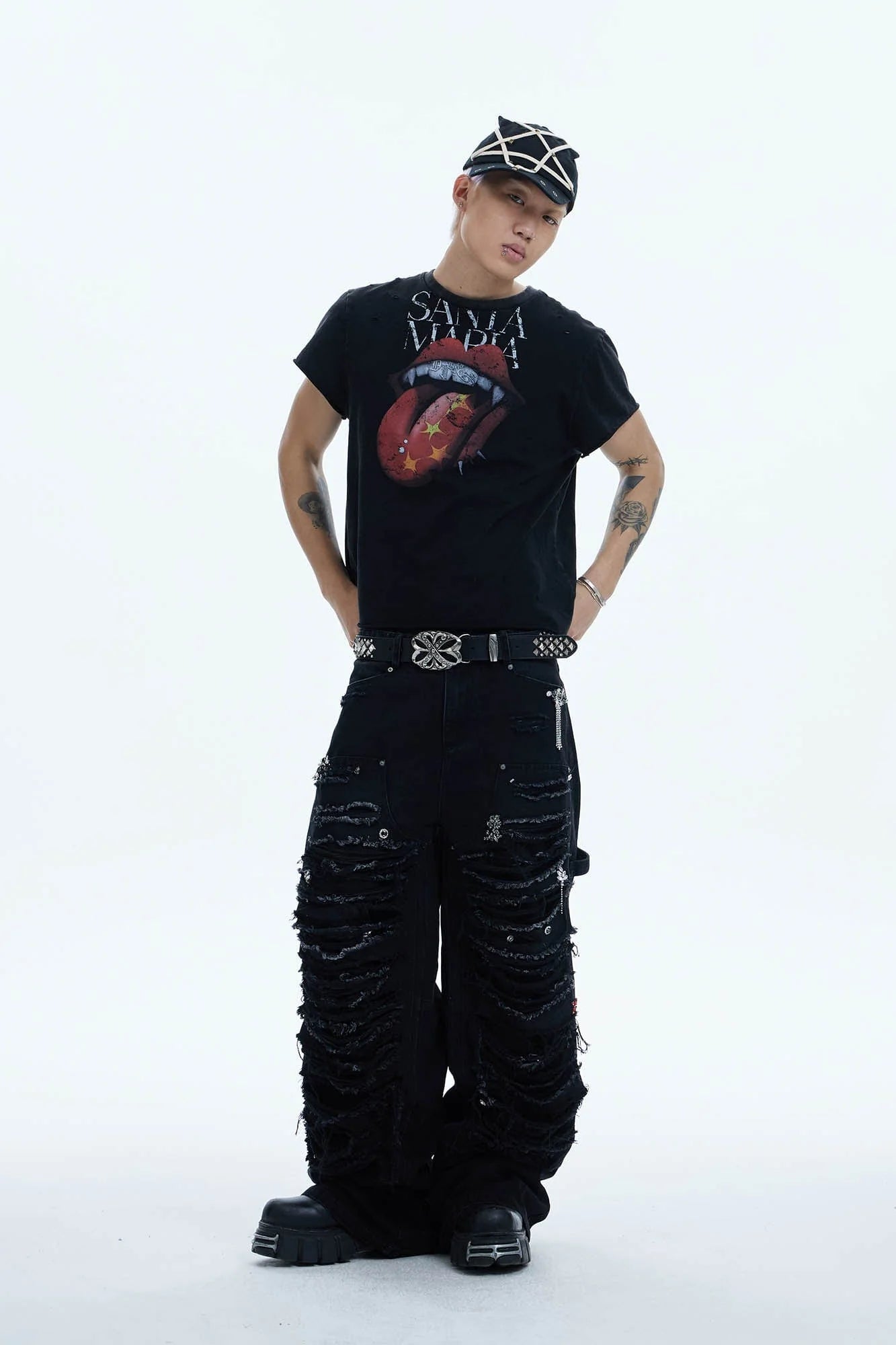 DND4DES Shredded Rivet-Paneled Baggy Jeans