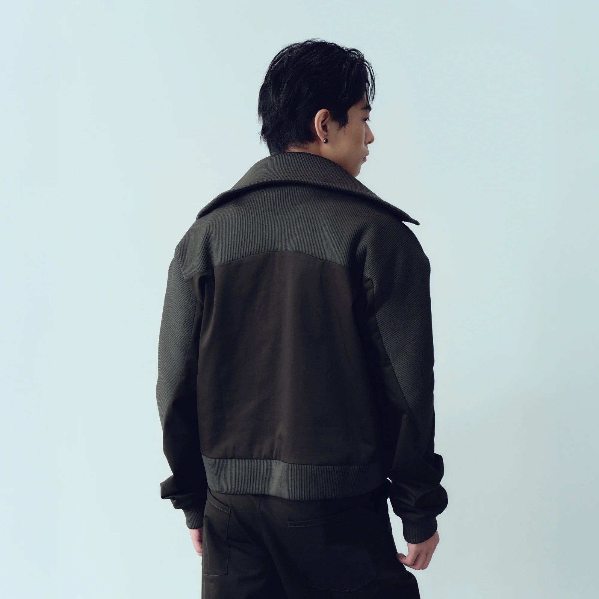 KADAKADA Rib-Spliced Stand-Collar Cropped Jacket