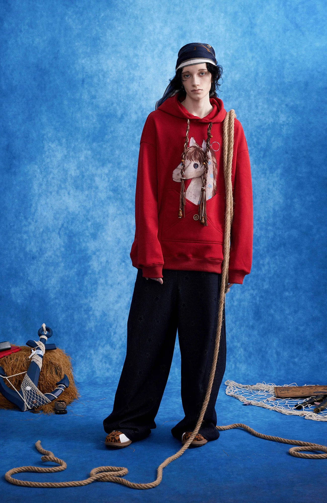 OIPWORD Envelope Pocket Pony Graphic Hoodie