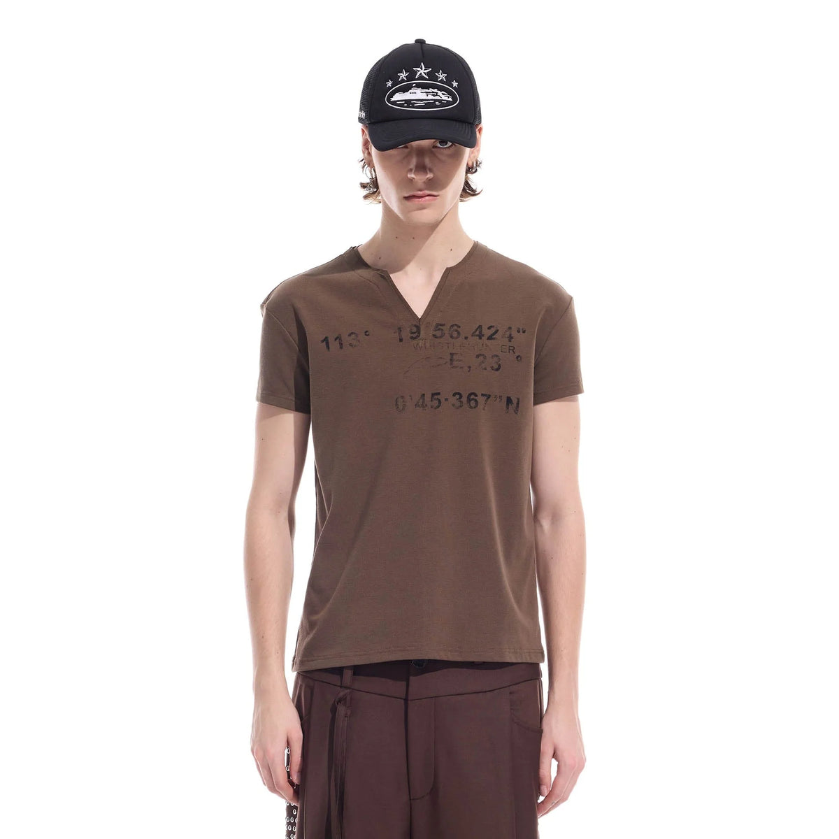 WHISTLEHUNTER Distressed Coordinate V-Neck T-Shirt