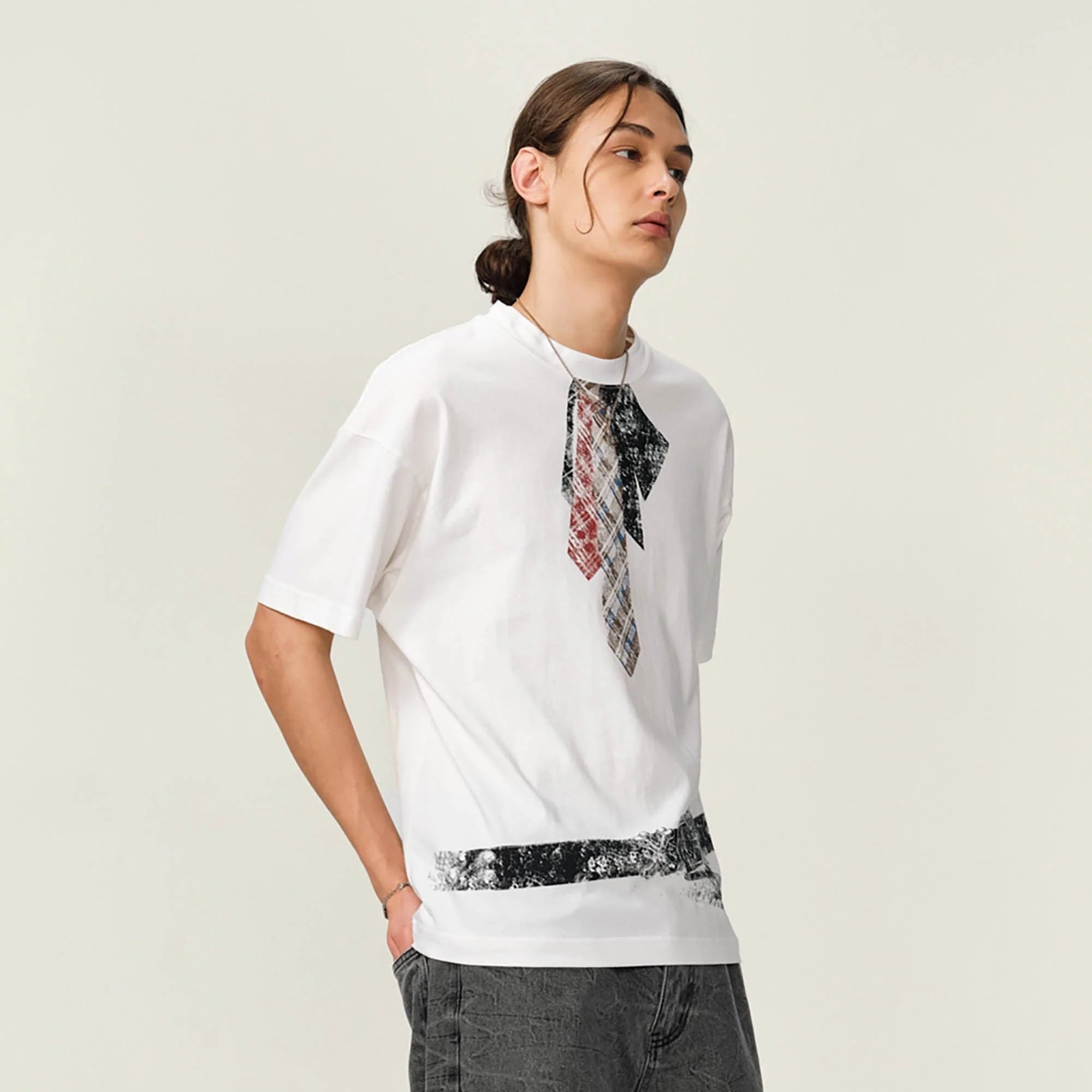 OVDY Tie-Belt Graphic T-Shirt