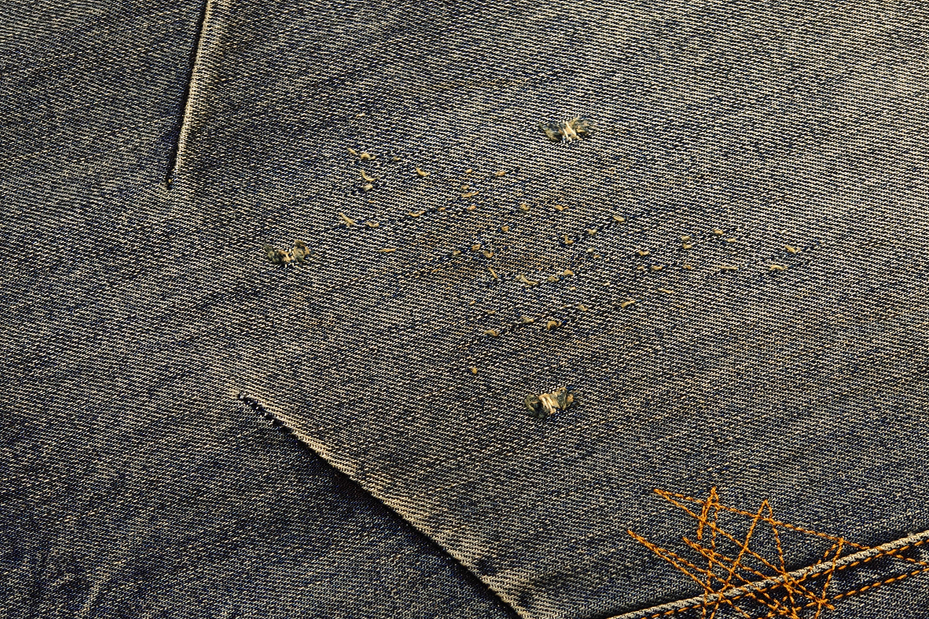 FACEONLAB Grunge Distressed Straight-Leg Jeans