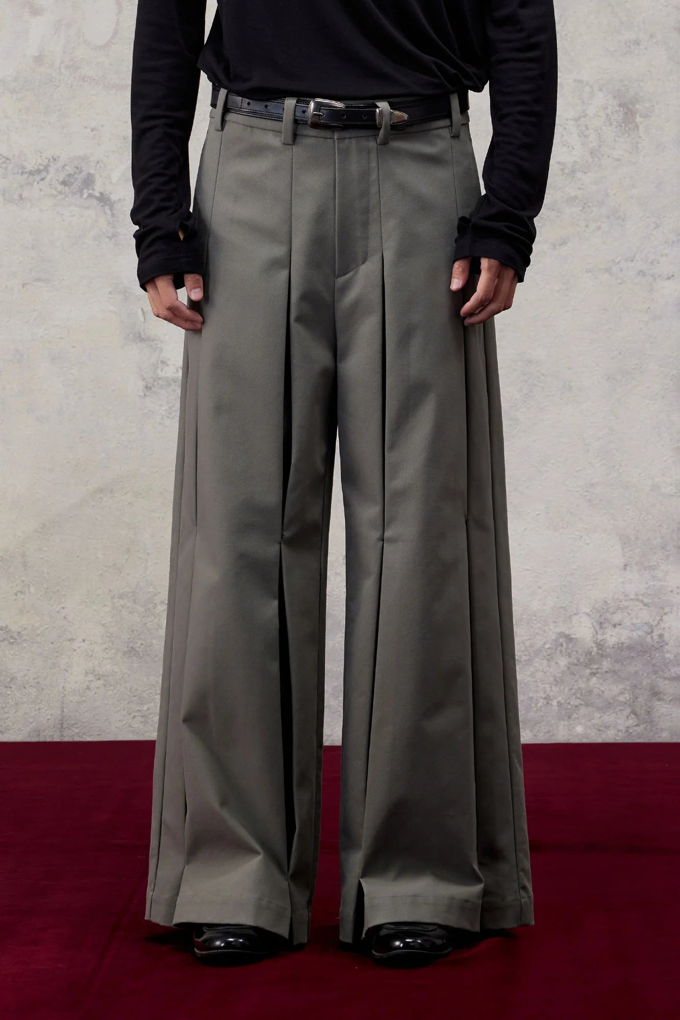 ALVNG AR ANTS Double Pleat Panel Wide-Leg Trousers