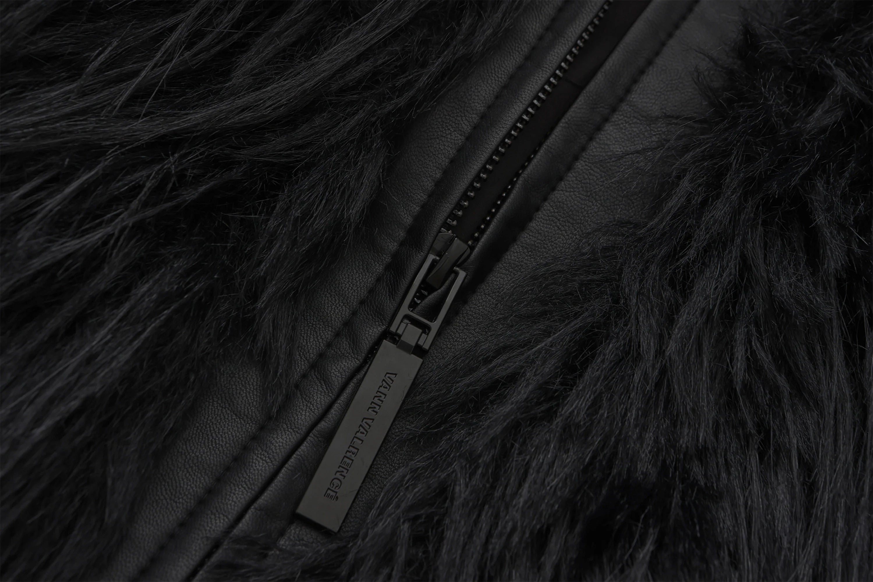 VANN VALRENCE Shaggy Layer Faux Fur Jacket