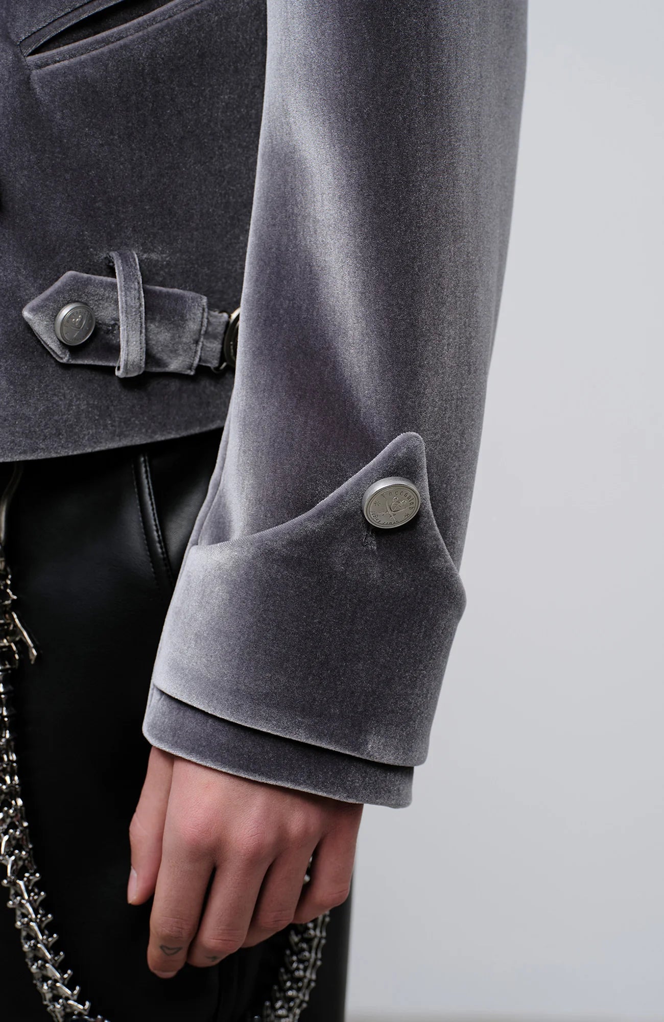 FACEONLAB Velvet Operatic Cropped Jacket Gray