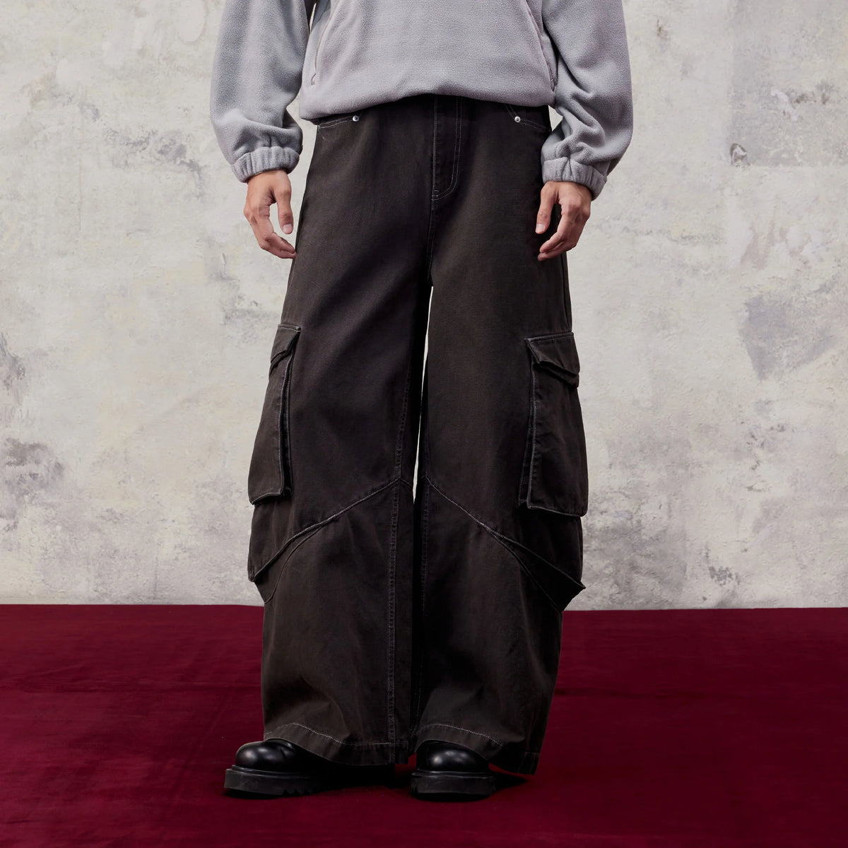 ALVNG AR ANTS Washed Big Pockets Wide-Leg Cargo Pants
