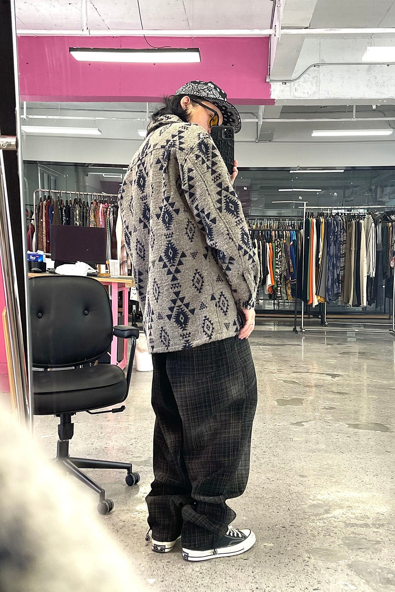 ME DA IGUAL Washed Plaid Tapered Drawstring-Hem Pants