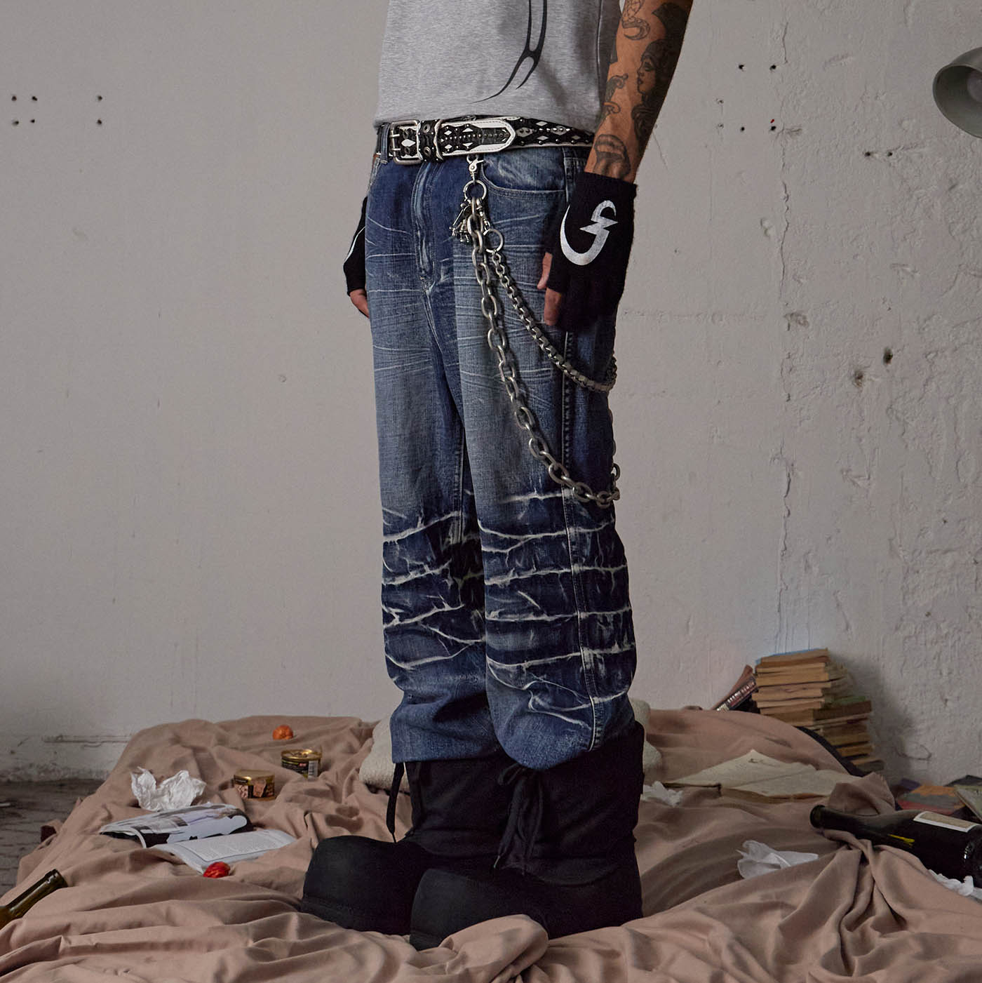 DND4DES Lightning-Creased Flared Jeans Blue