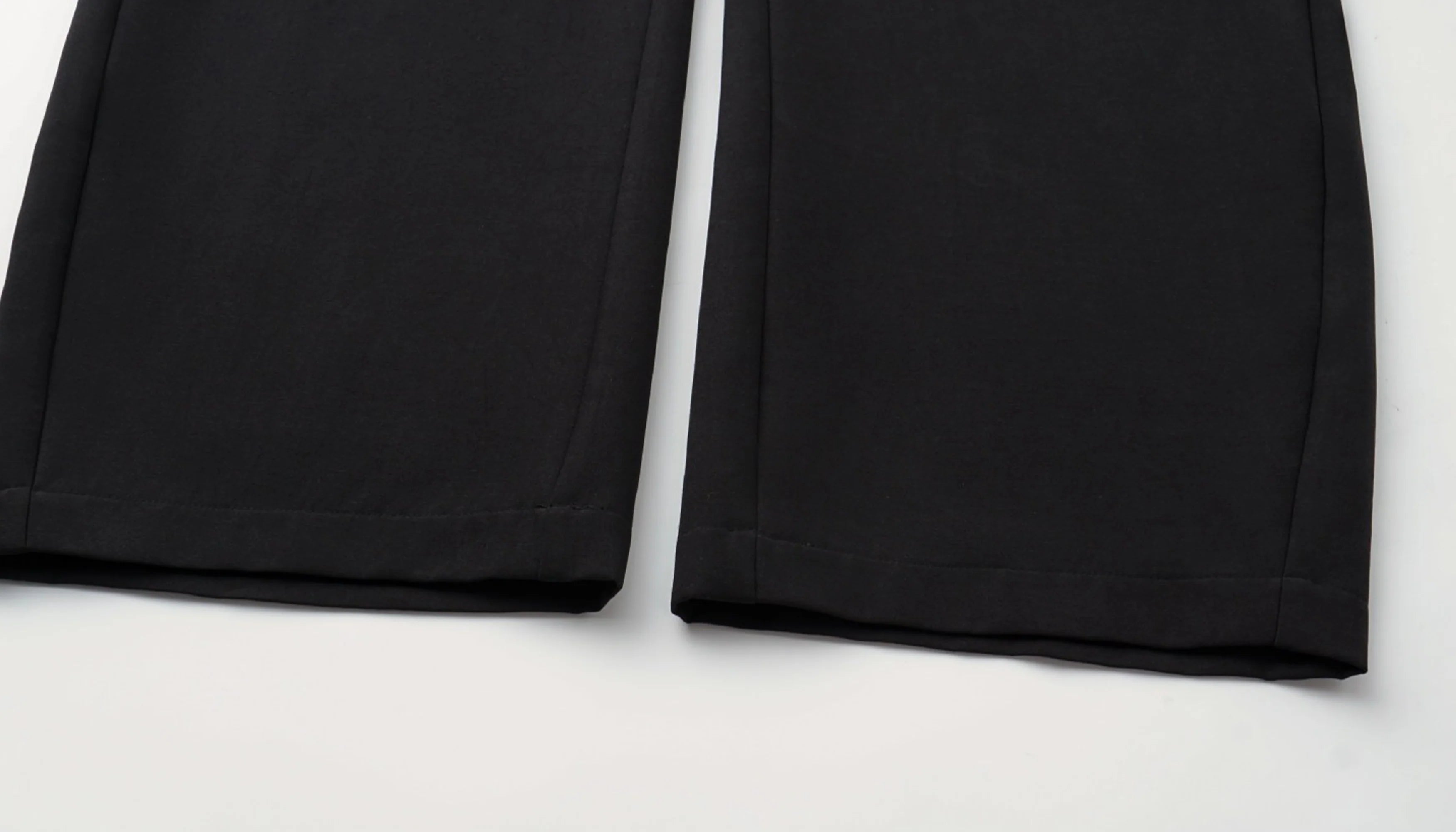 ALVNG AR ANTS Asymmetric Pleated Wool-Blend Wide-Leg Trousers