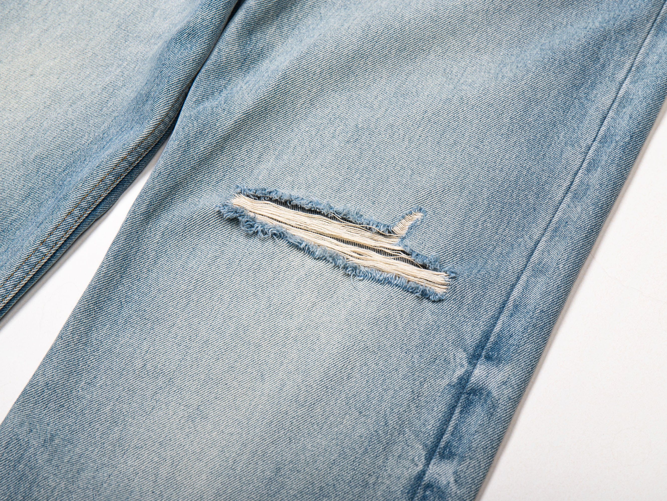 LEONSENSE Washed Ripped Frayed Straight-Leg Jeans