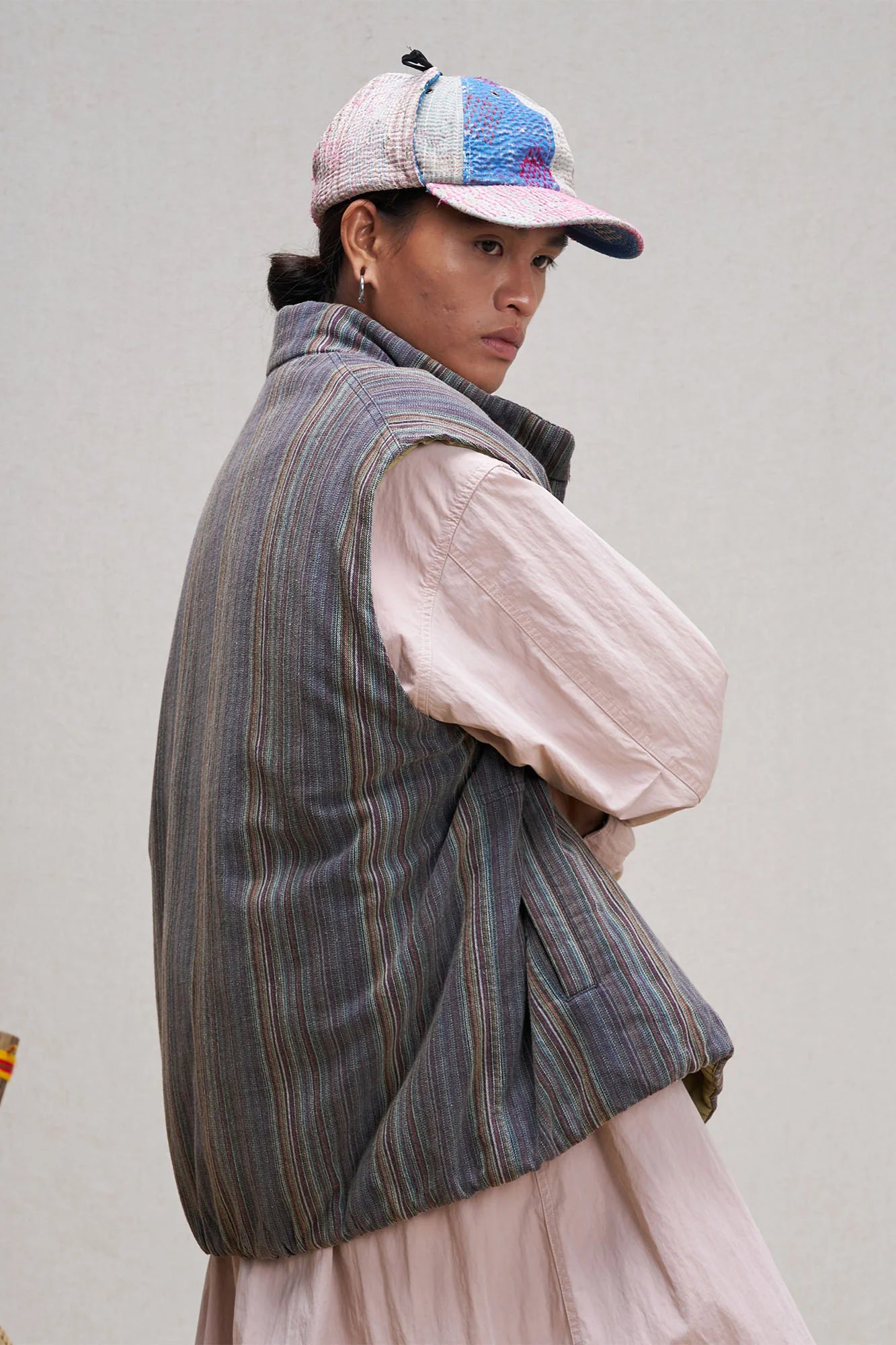 UNLIMITED MOTE Stripe Stand-Collar Padded Vest