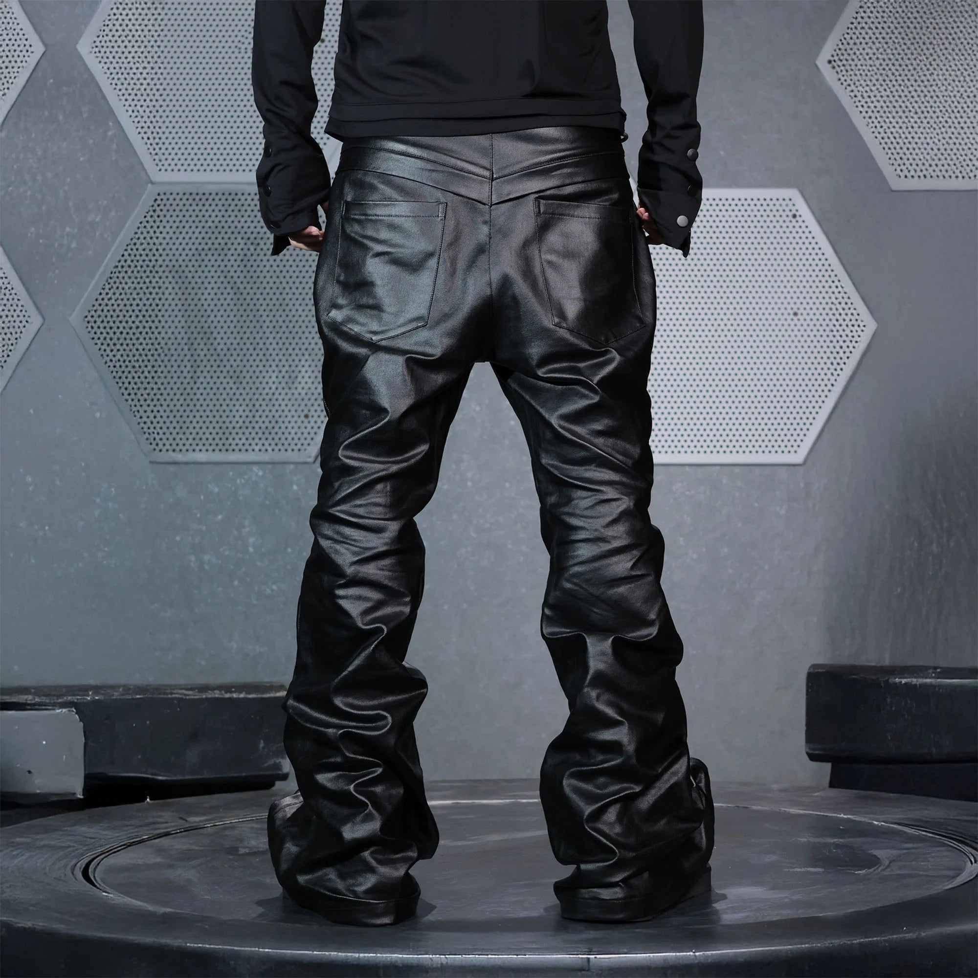 SSIN7 Waxed Paneled Flared Jeans