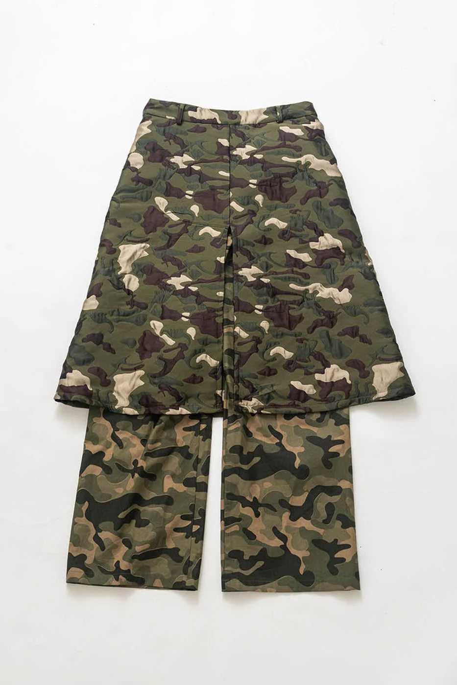 KADAKADA Dinosaur-Camo Embossed Multi-Pocket Skirt Pants