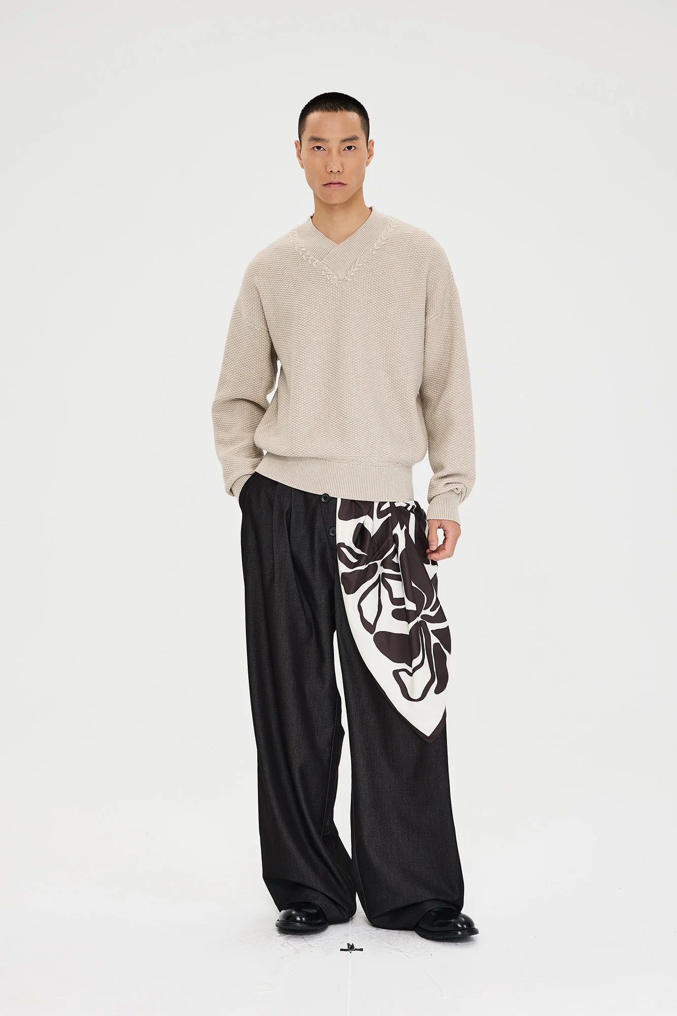 CATSSTAC Wheat-Weave V-Neck Oversized Sweater