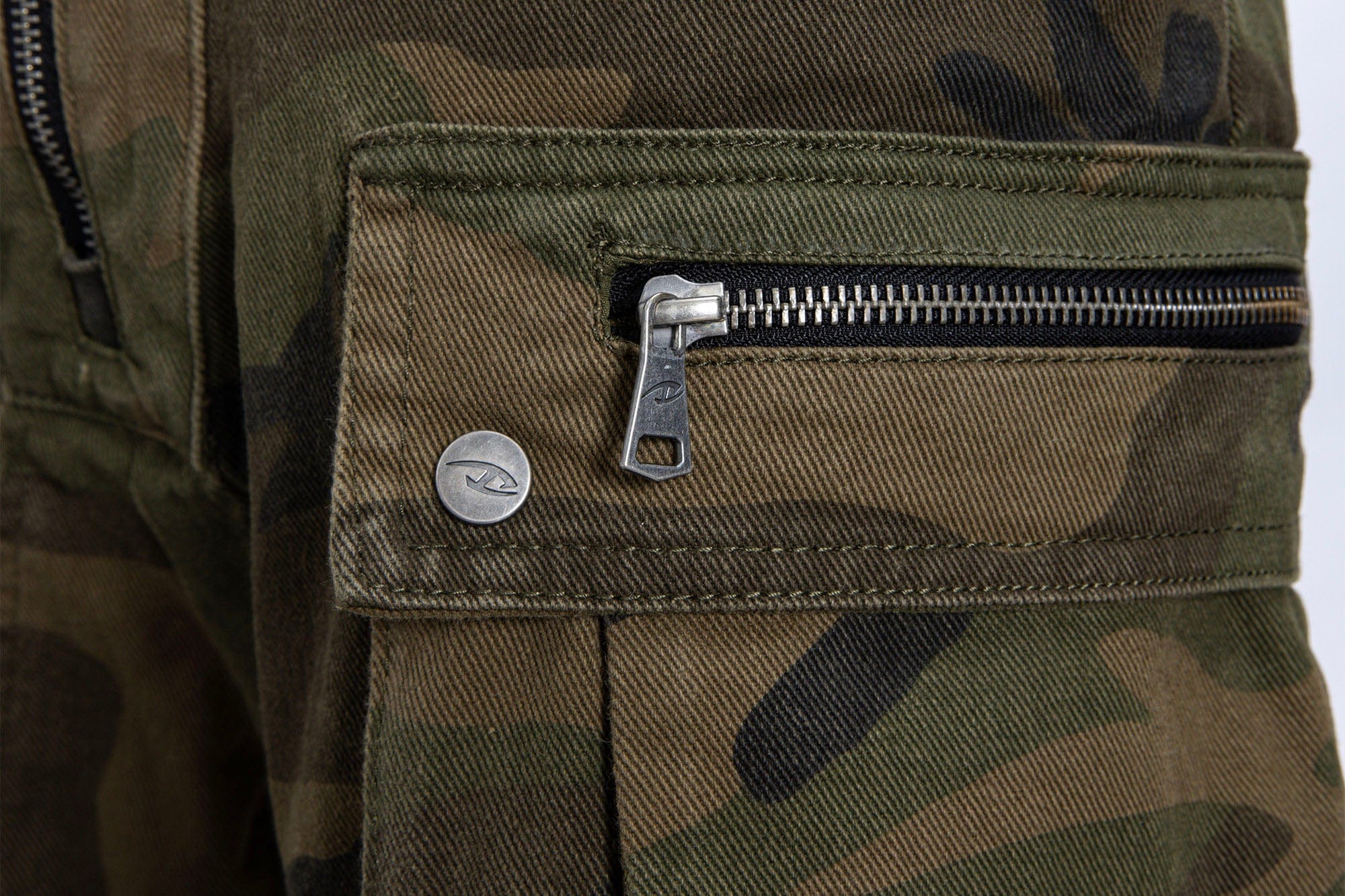 CATSSTAC Multi-Pocket Camo Cargo Pants