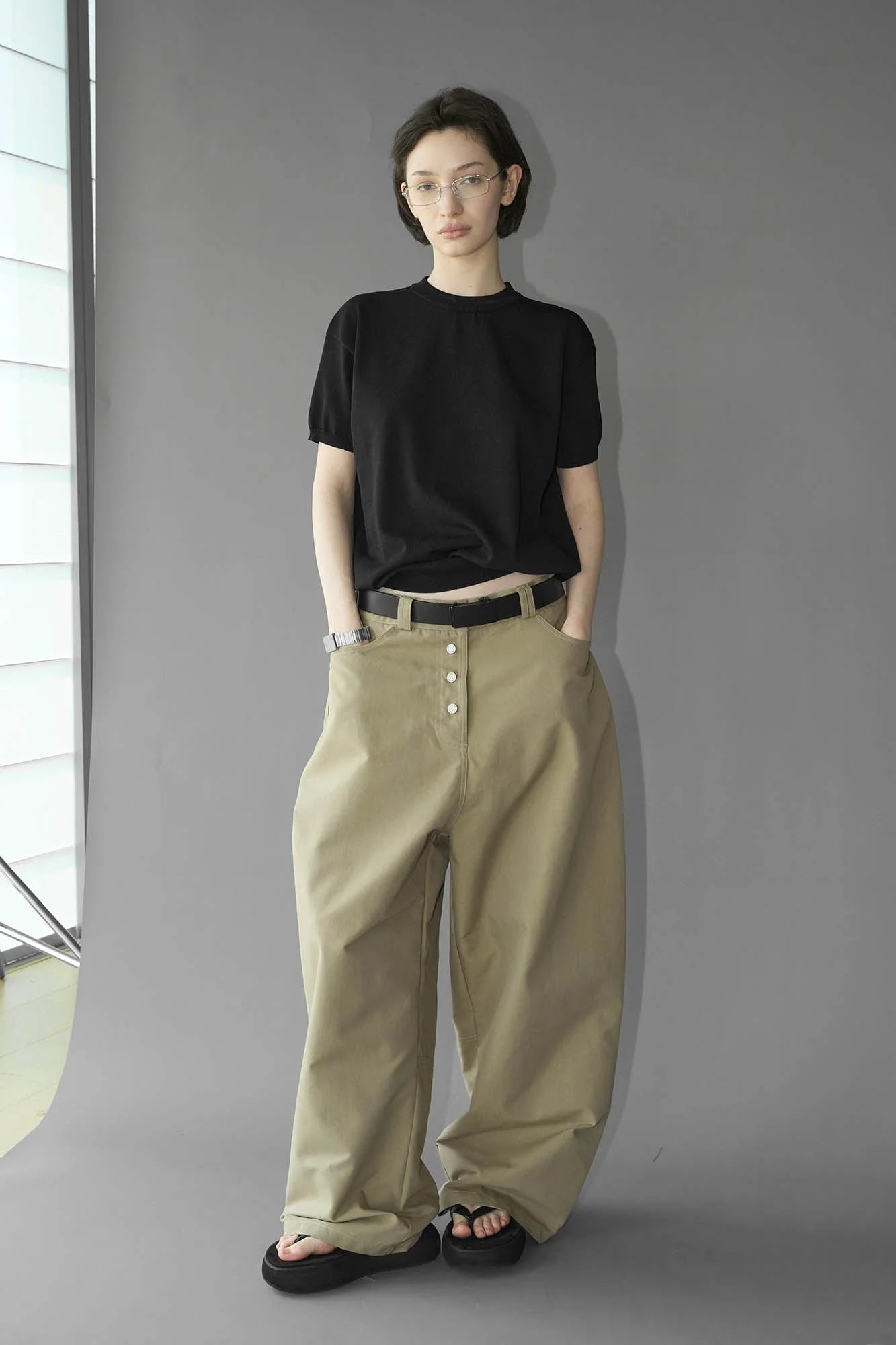 LABELROOM Essential Button-Up Curved Baggy Pants