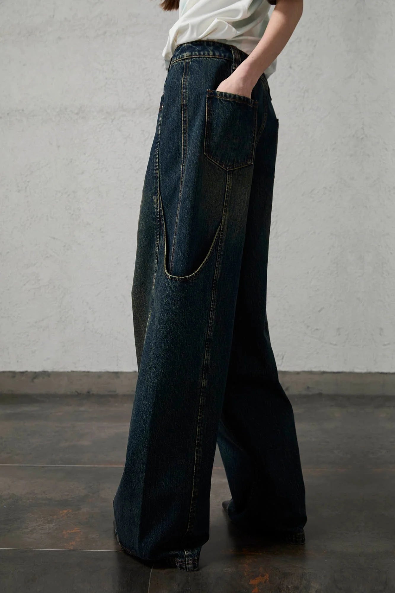 ORGANIC EMOTION Big-Pocket Paneled Wide-Leg Jeans