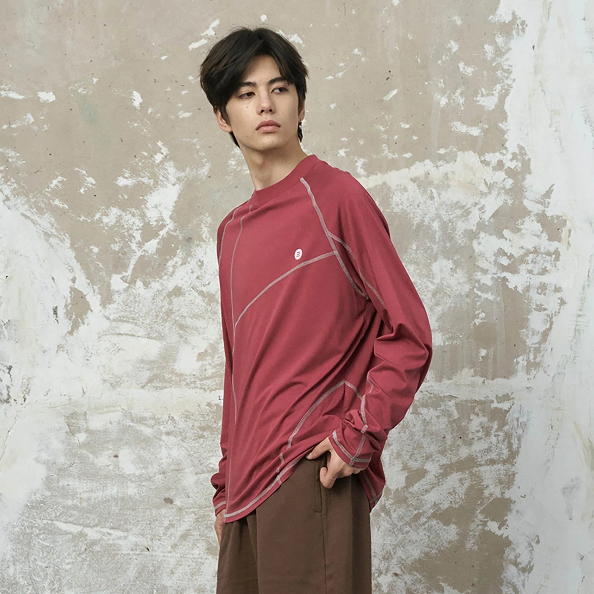 ENSHADOWER Asymmetrical Stitch Quick-Dry Long-Sleeve Tee