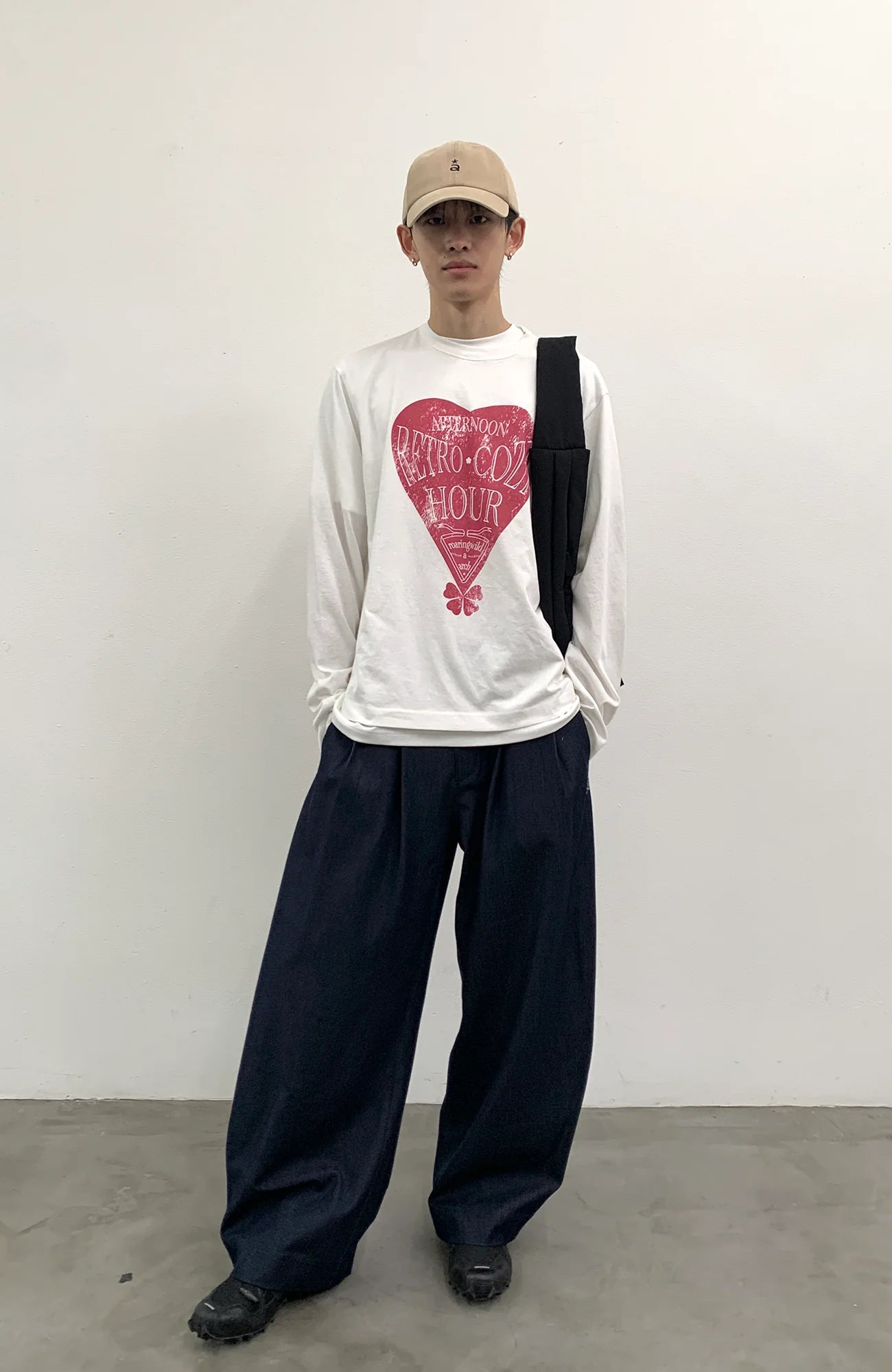 ROARINGWILD A ARCH Embroidered LOGO Draped Oversized Pants