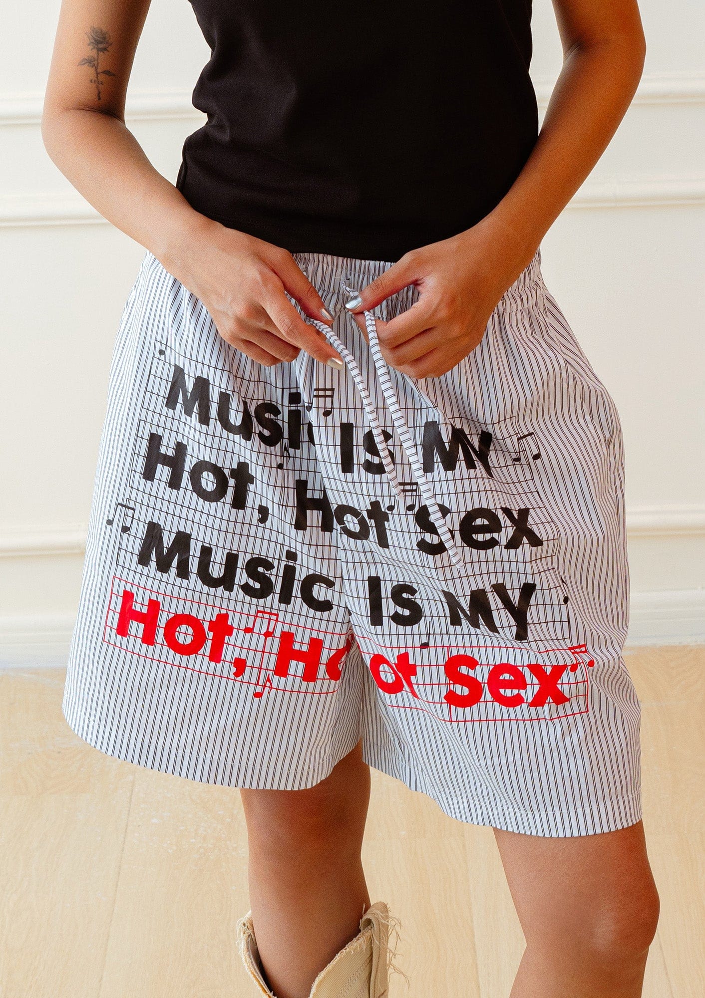 KADAKADA Stripe Slogan Graphic Lounge Shorts