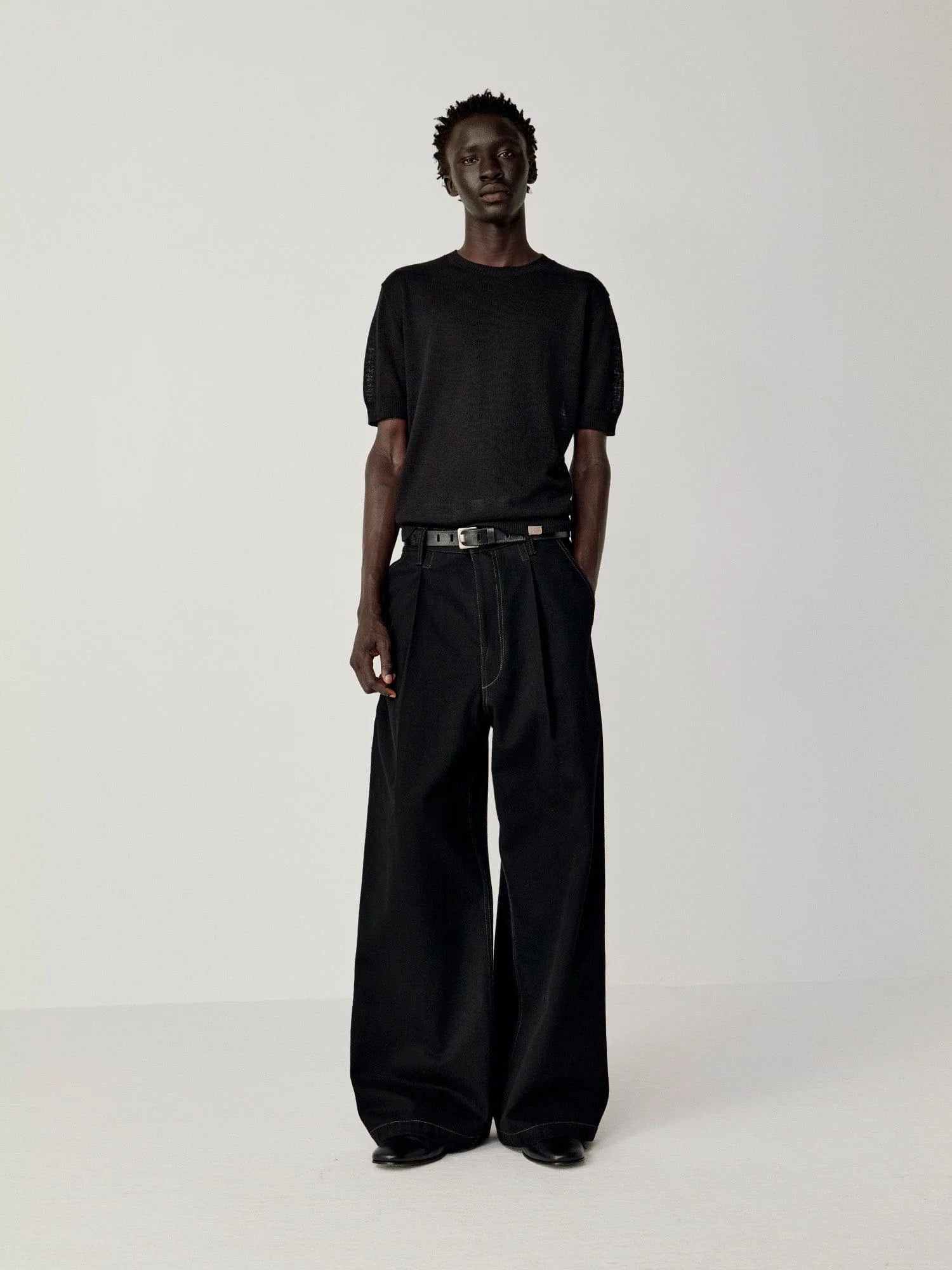 OPICLOTH Washed Contrast Stitch Wide-Leg Jeans