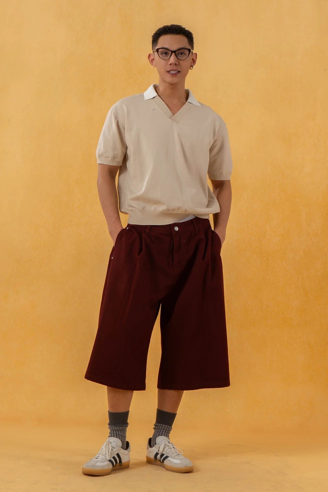 CLP V-Neck Detachable Collar Knitted Tee