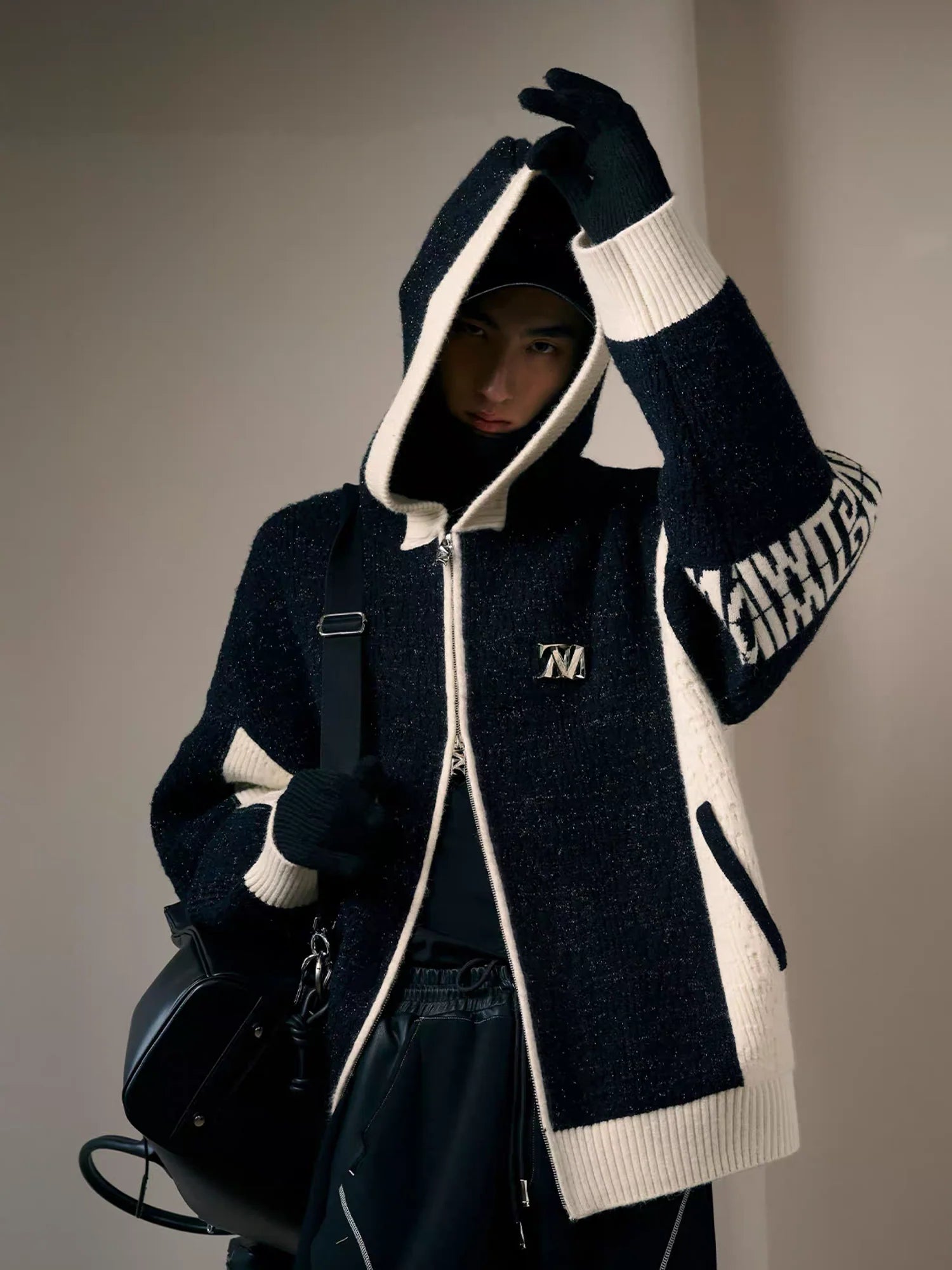 TIWILLTANG Contrast Trim Dual-Zip LOGO Chunky Knit Jacket
