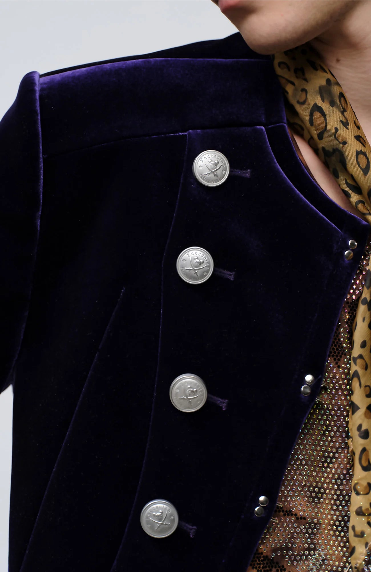 FACEONLAB Velvet Operatic Cropped Jacket Purple