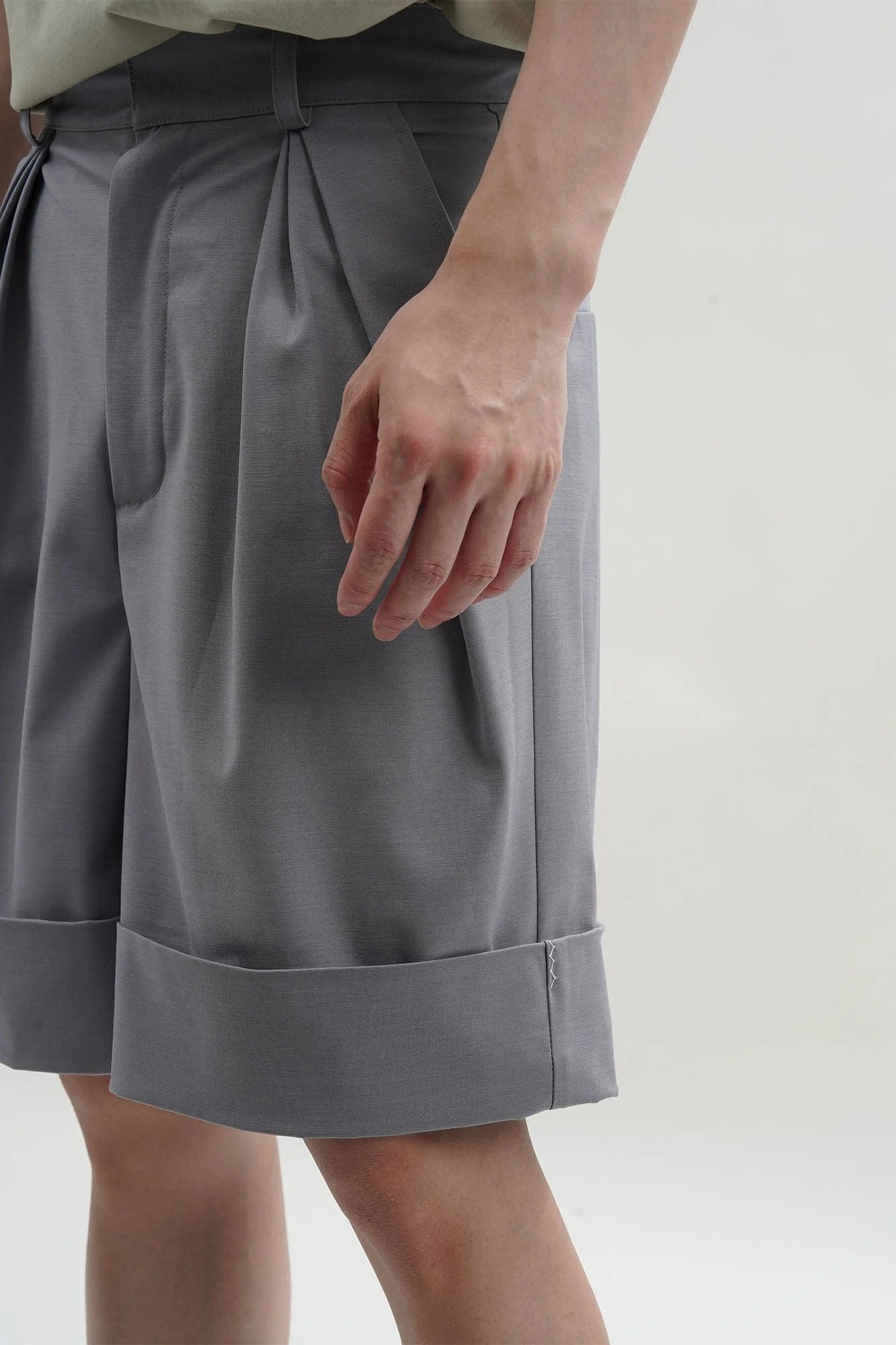 ORAL UTOPIA Essential Pleated Acetate Cuffed Shorts