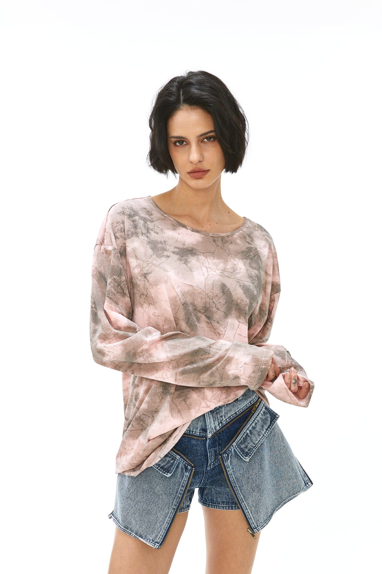 VANN VALRENCE Distressed Tie-Dye Oversized T-Shirt