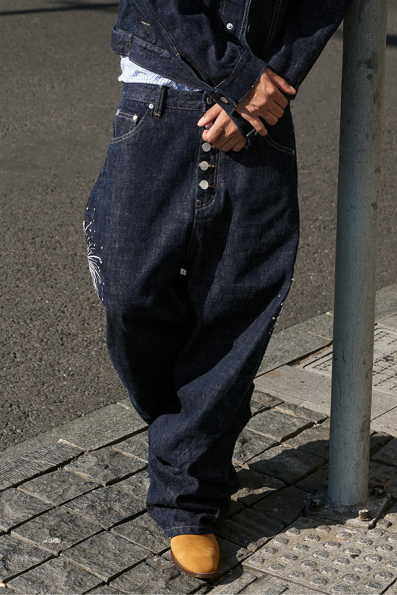 STEEPC Firework Embroidered Rhinestone Curved Raw Jeans
