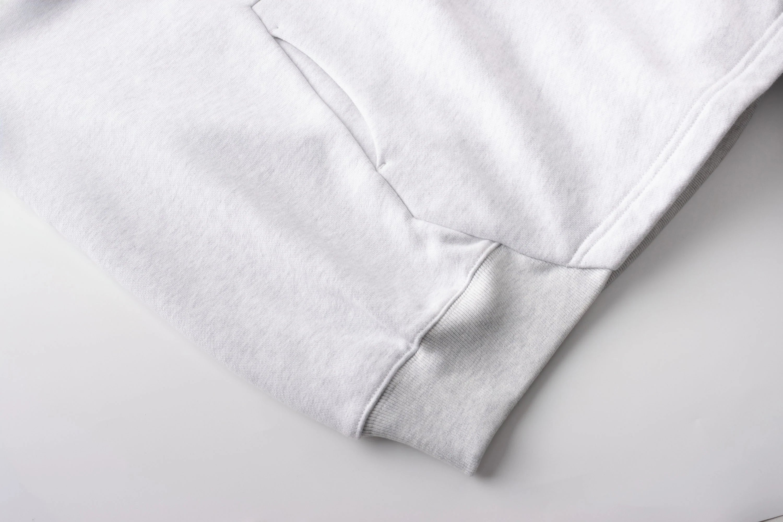 ESAIAS Essential Panel Boxy Hoodie