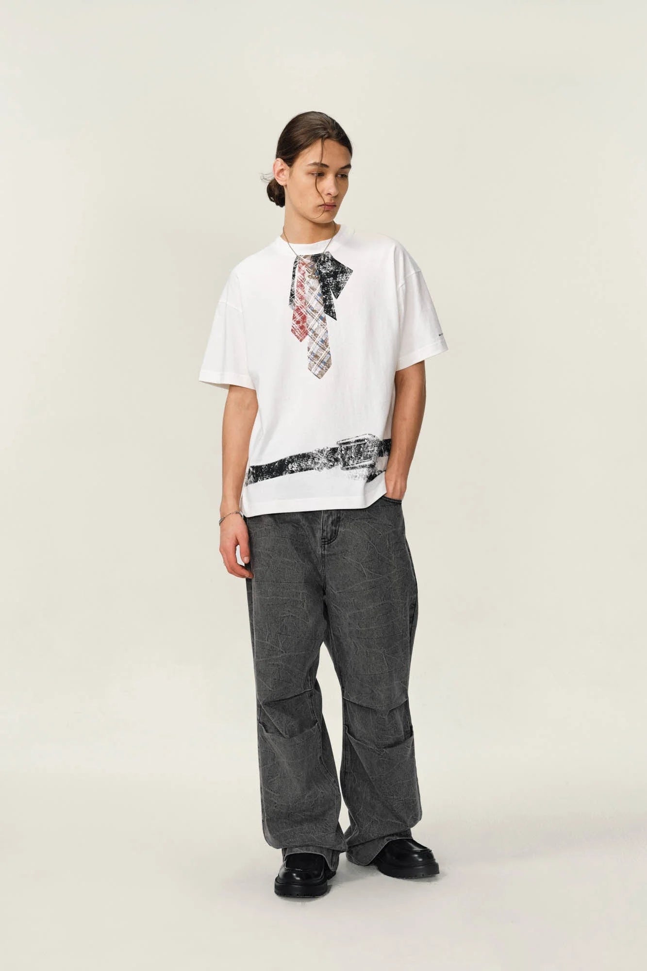 OVDY Tie-Belt Graphic T-Shirt