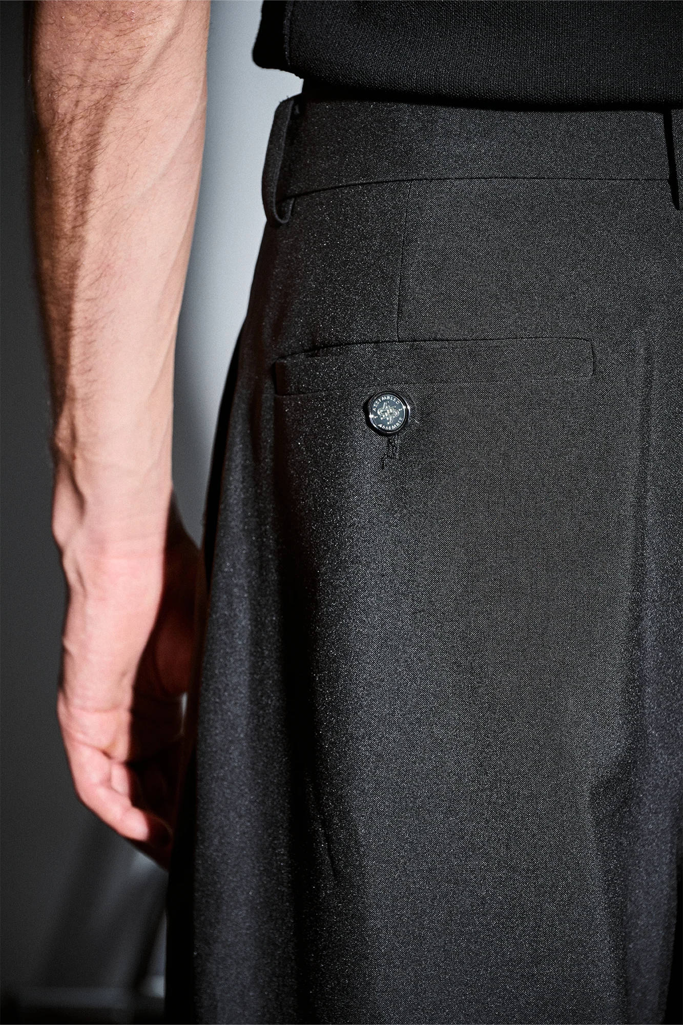 455EMBLE Asymmetric Waist Patch Wide-Leg Trousers