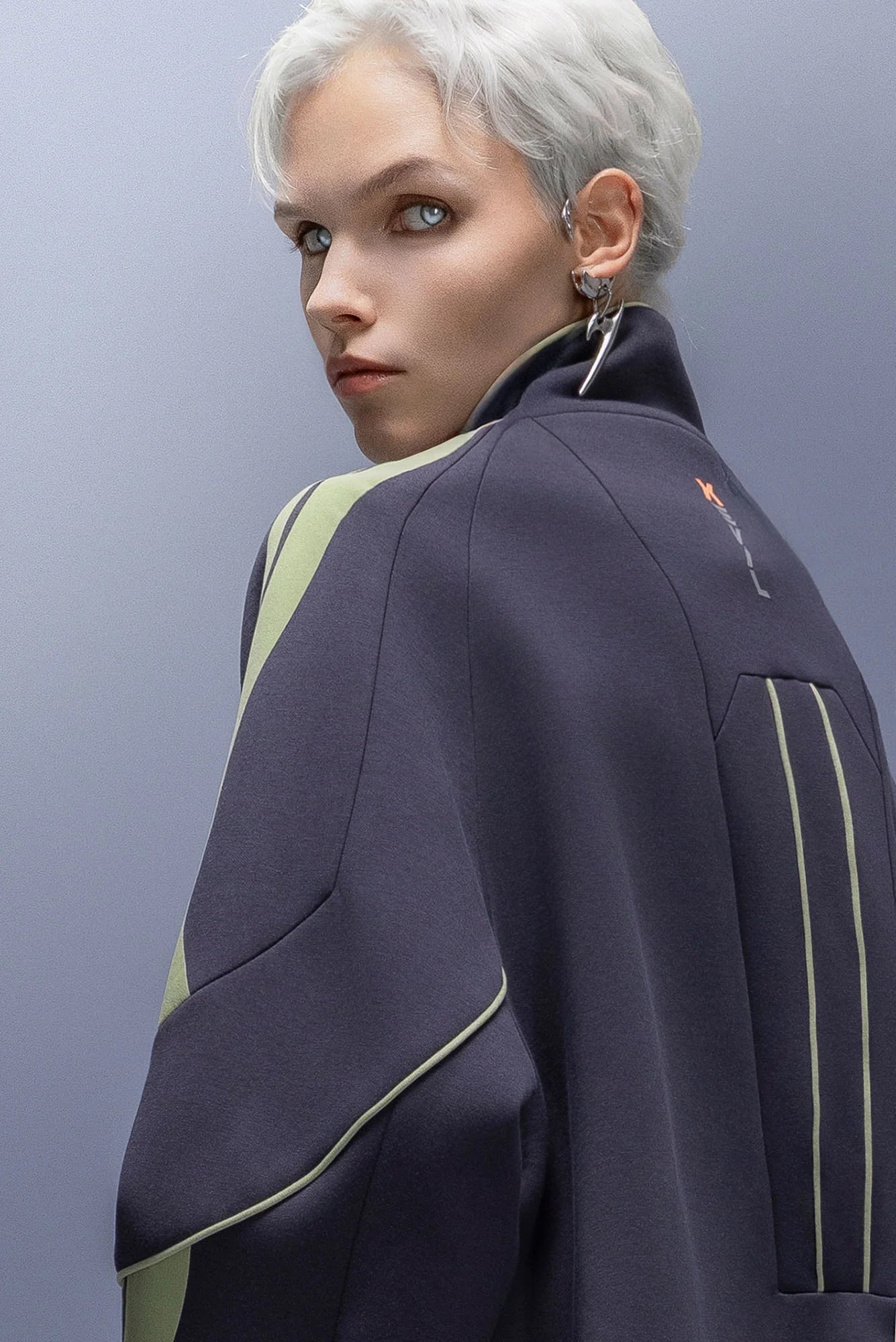 XIPHEVIL Contrast-Paneled Raglan Track Jacket Blue