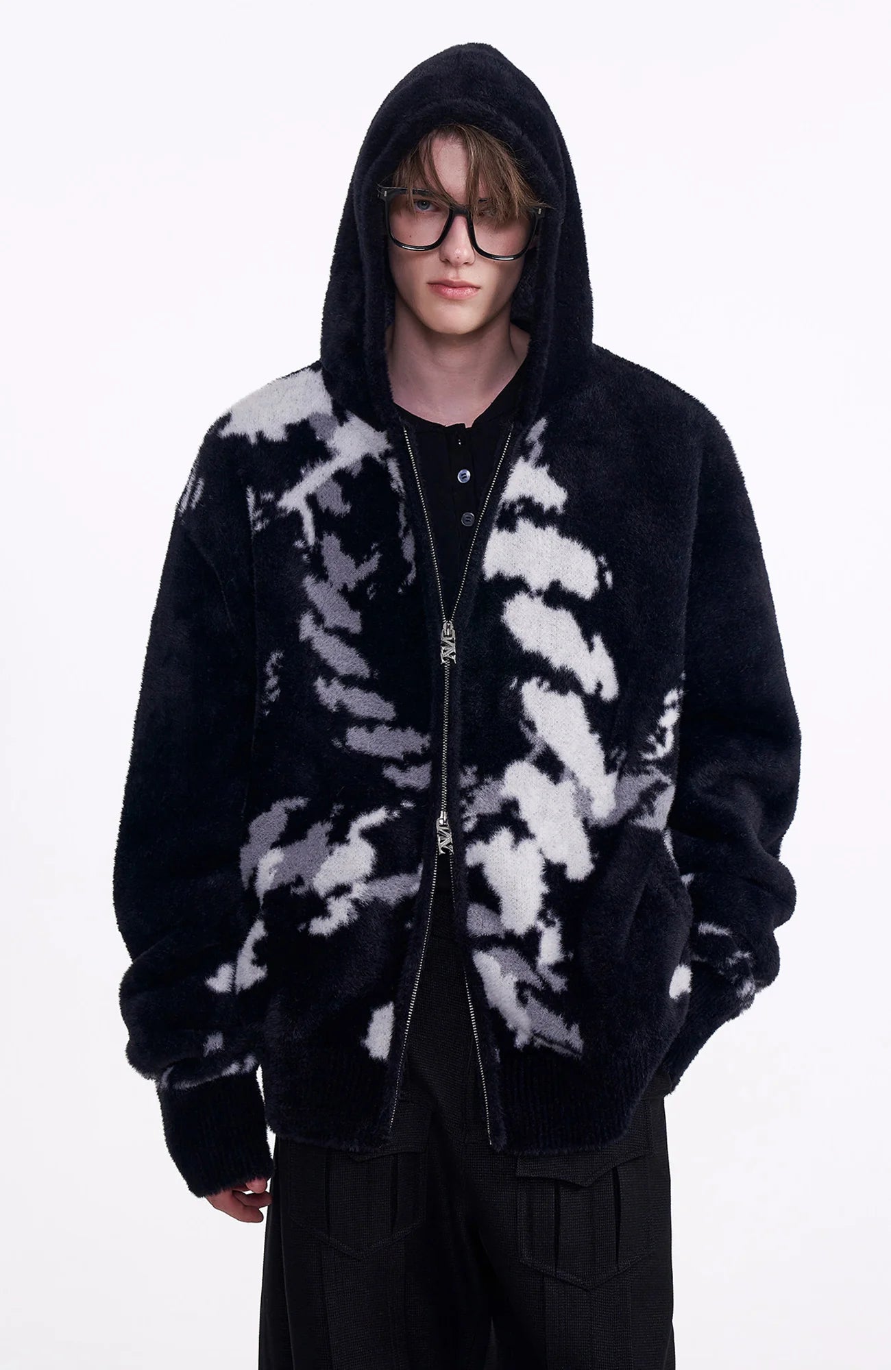 TIWILLTANG Contrast Jacquard Fuzzy Hooded Jacket