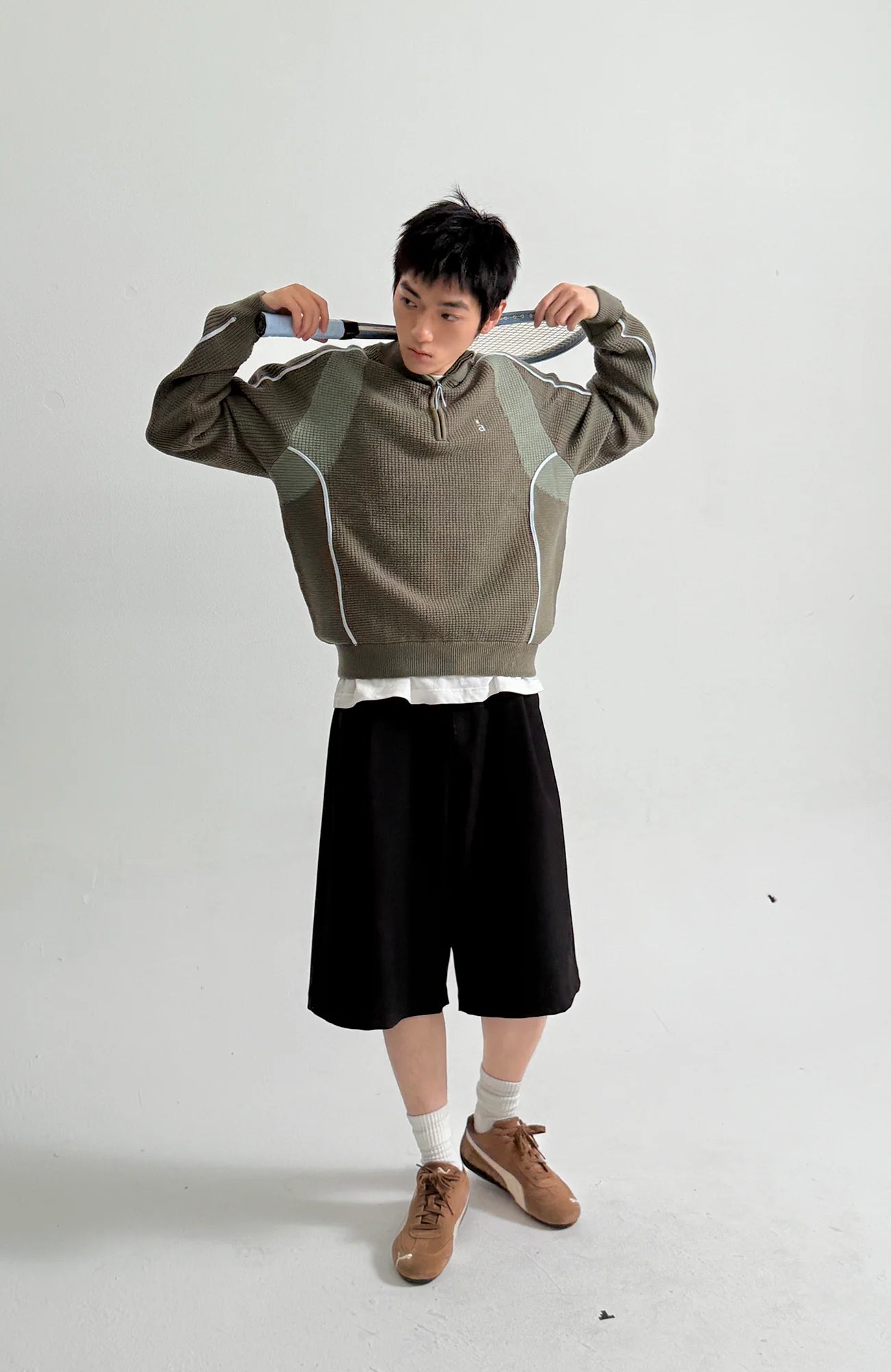 ROARINGWILD A ARCH Contrast Panel Raglan Half-Zip Sweater