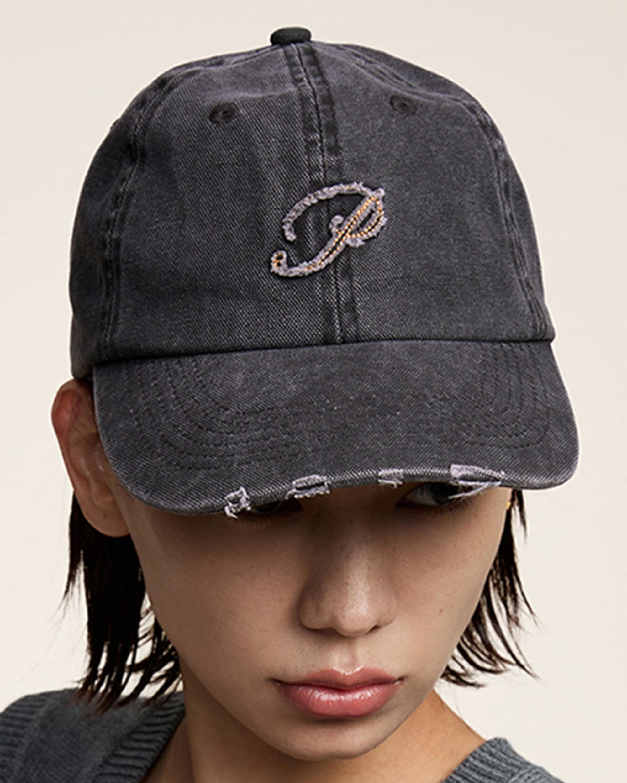 OPICLOTH Distressed LOGO Embroidered Cap