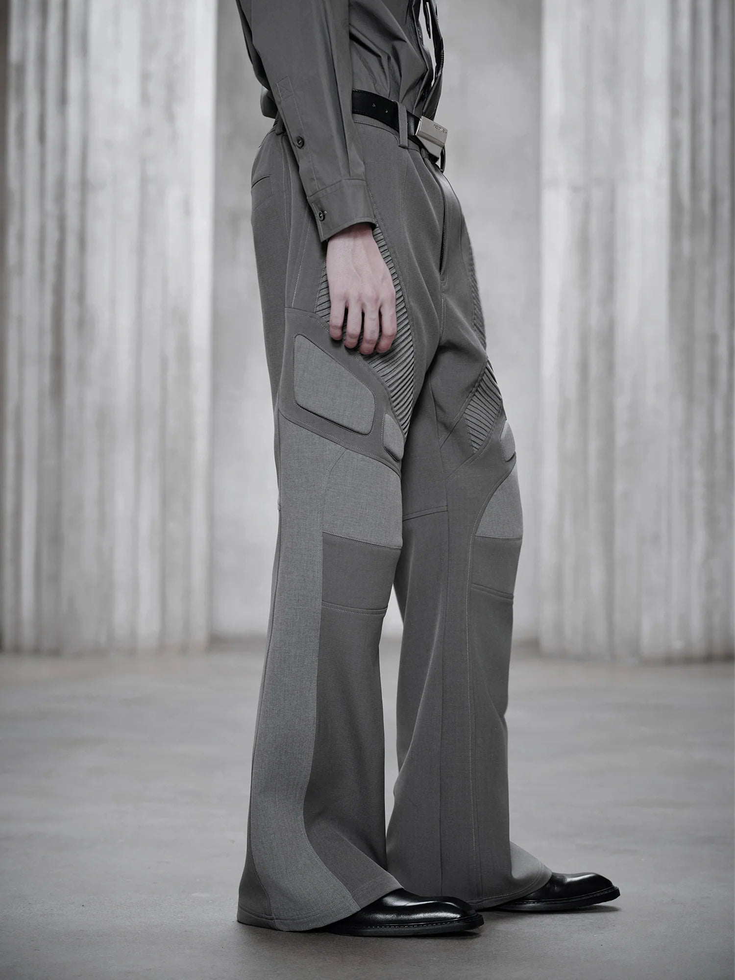 FACEONLAB Paneled Armor Padding Straight-Leg Pants