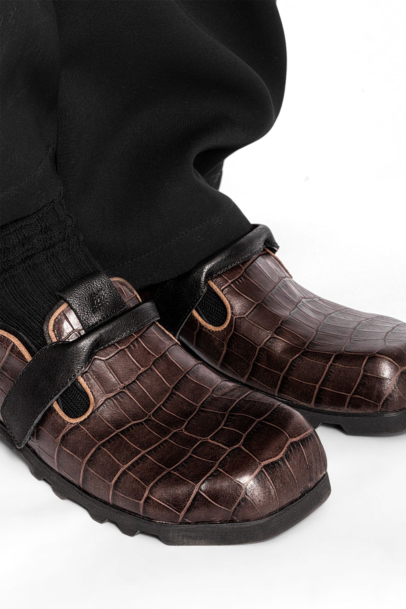 REWRITE Croc-Embossed Strap Loafers Brown