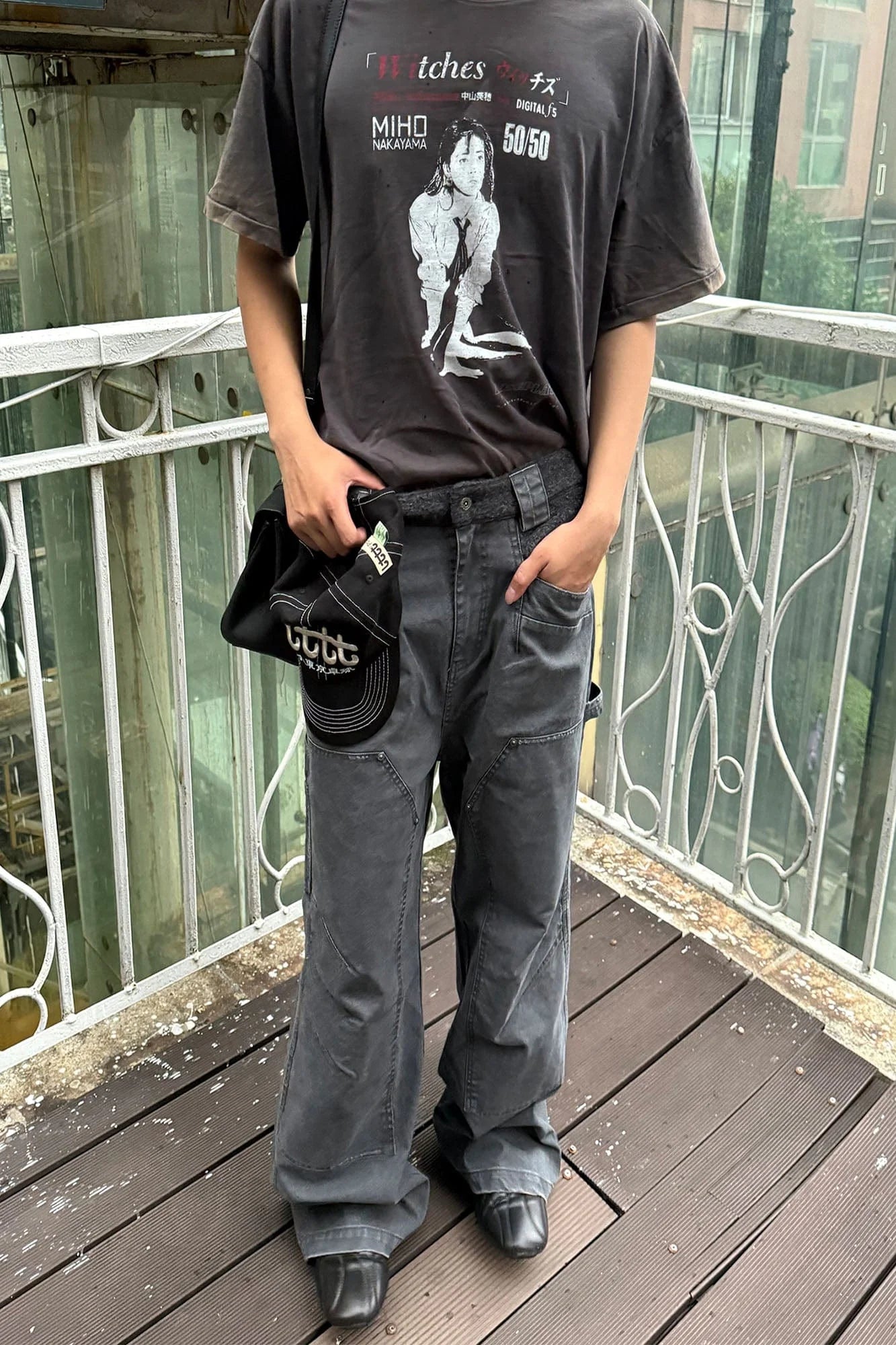 ESAIAS Claw Washed Panel Straight-Leg Pants