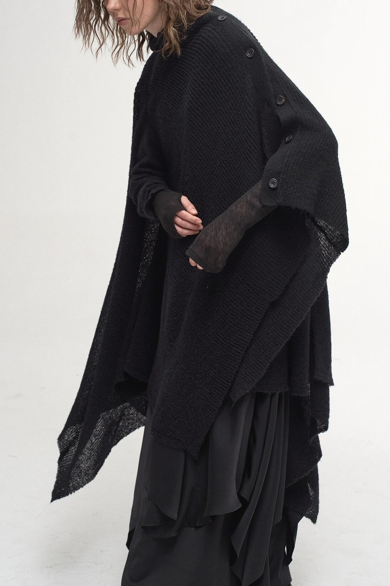ILNya Nieternite Nifutur Convertible Drape Knit Cape