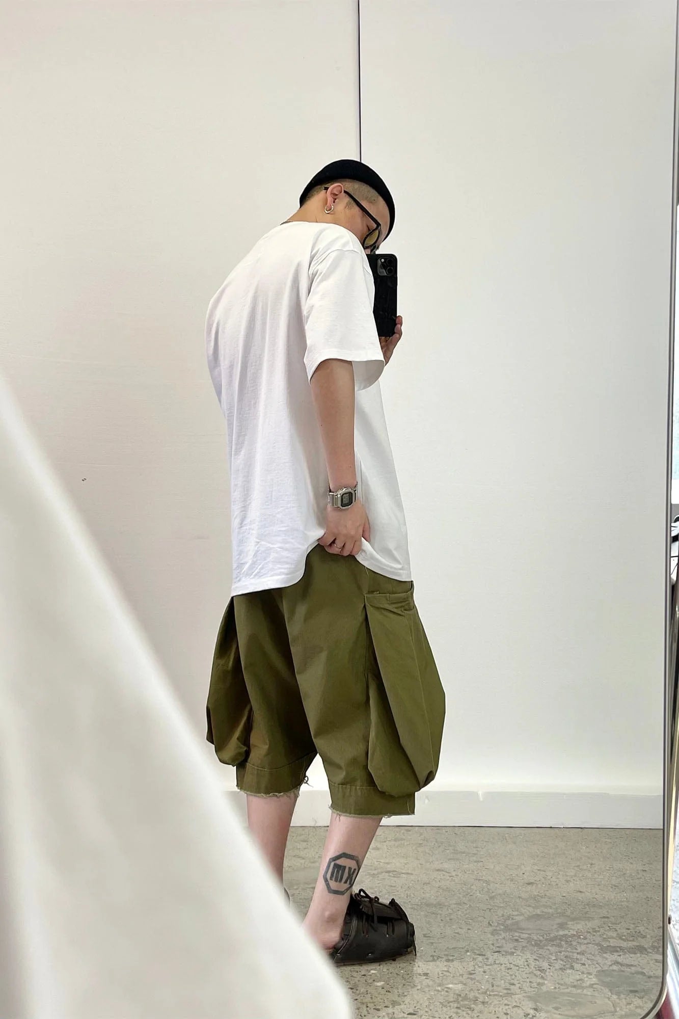 ME DA IGUAL Multi-Pocket Raw Hem Utility Balloon Shorts